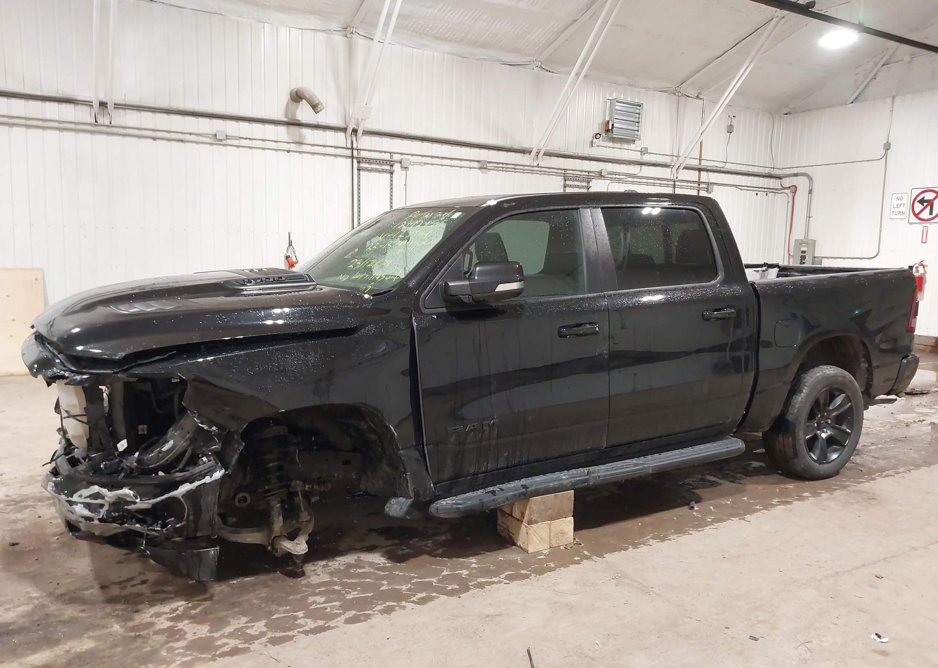 2022 RAM 1500 SPORT