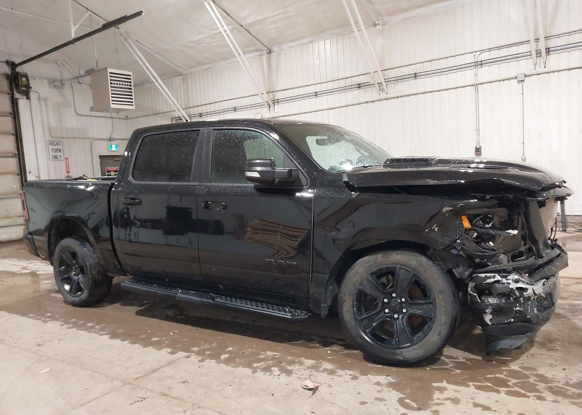 2022 RAM 1500 SPORT