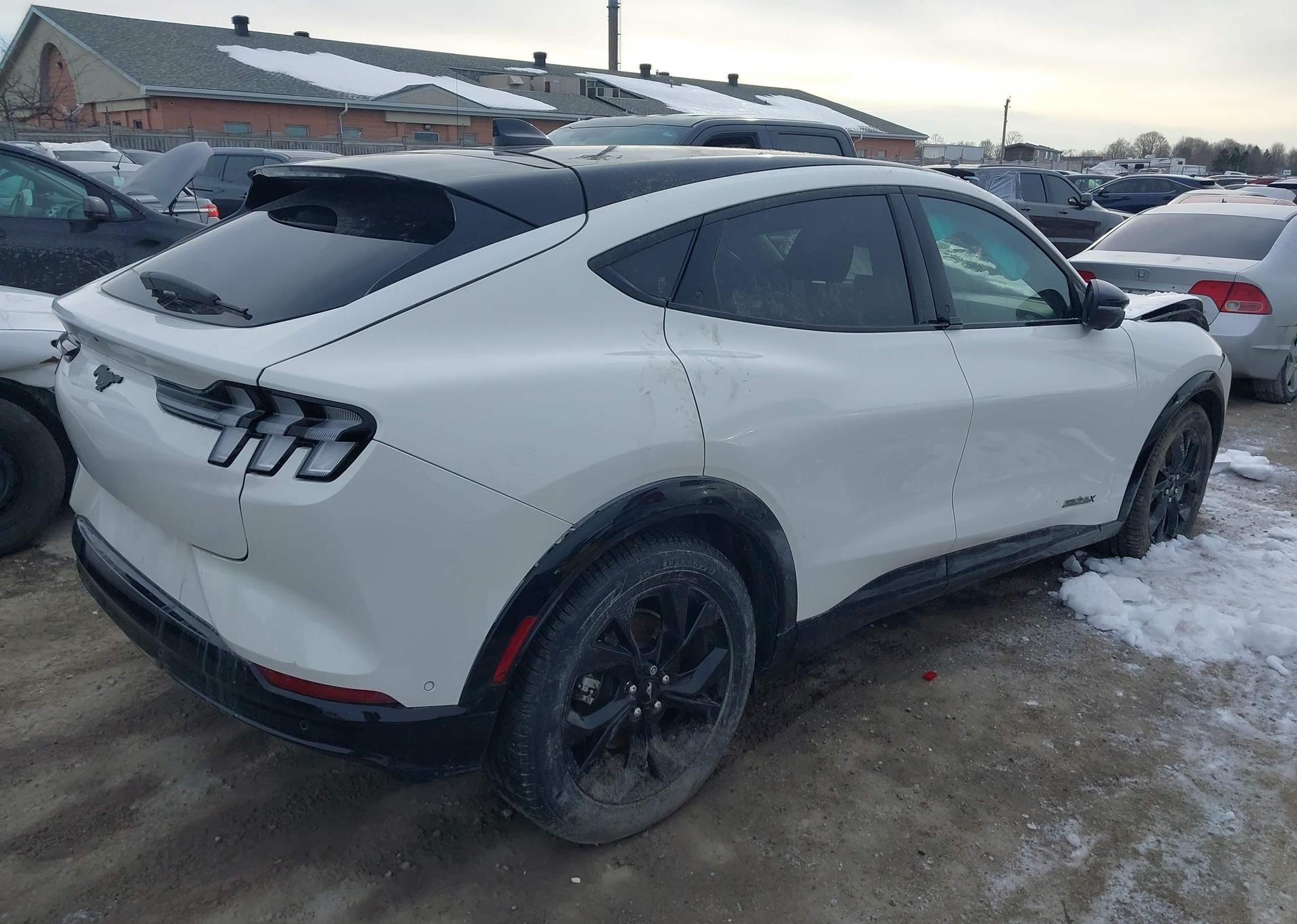 2023 FORD MUSTANG MACH-E PREMIUM