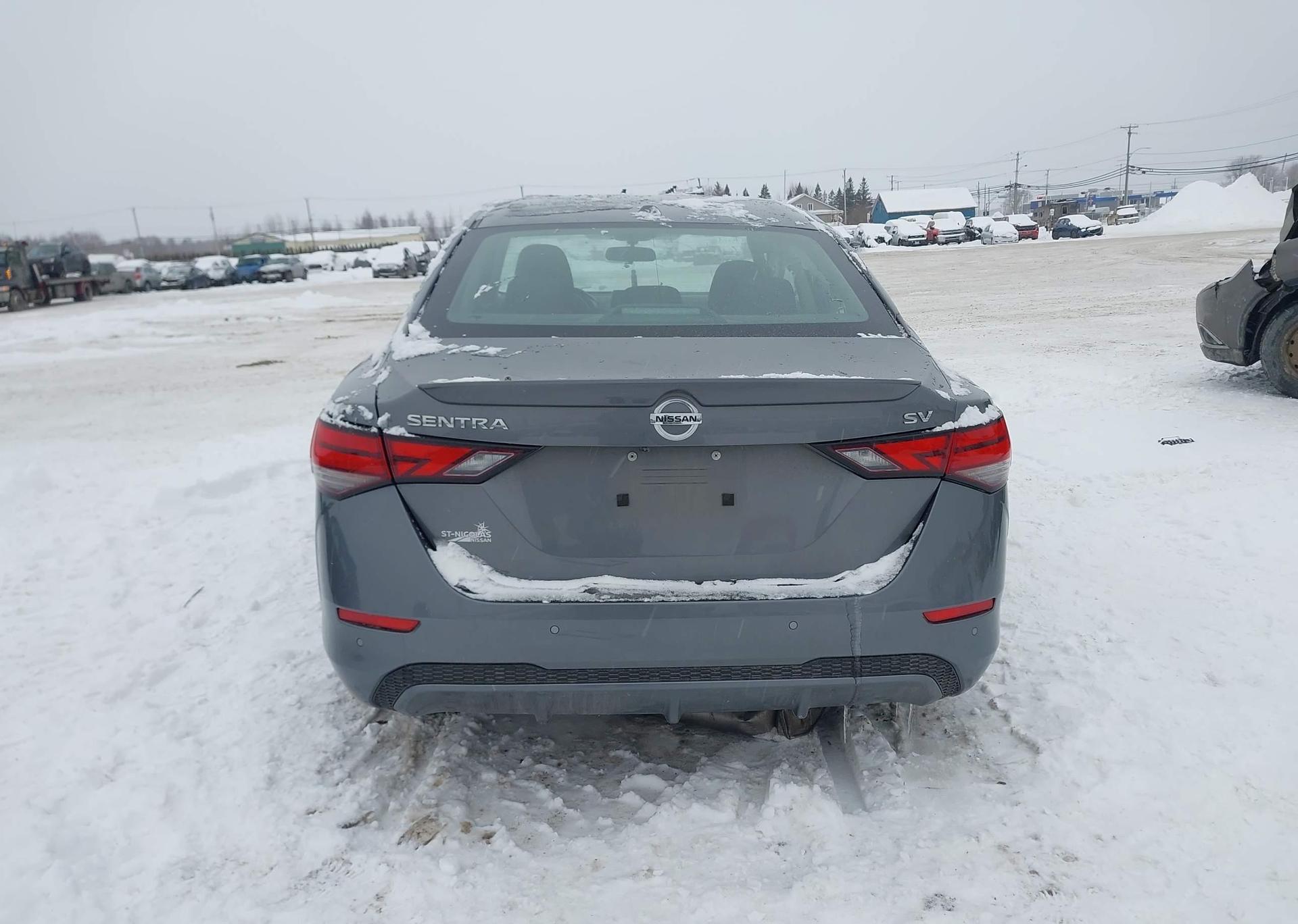 2022 NISSAN SENTRA