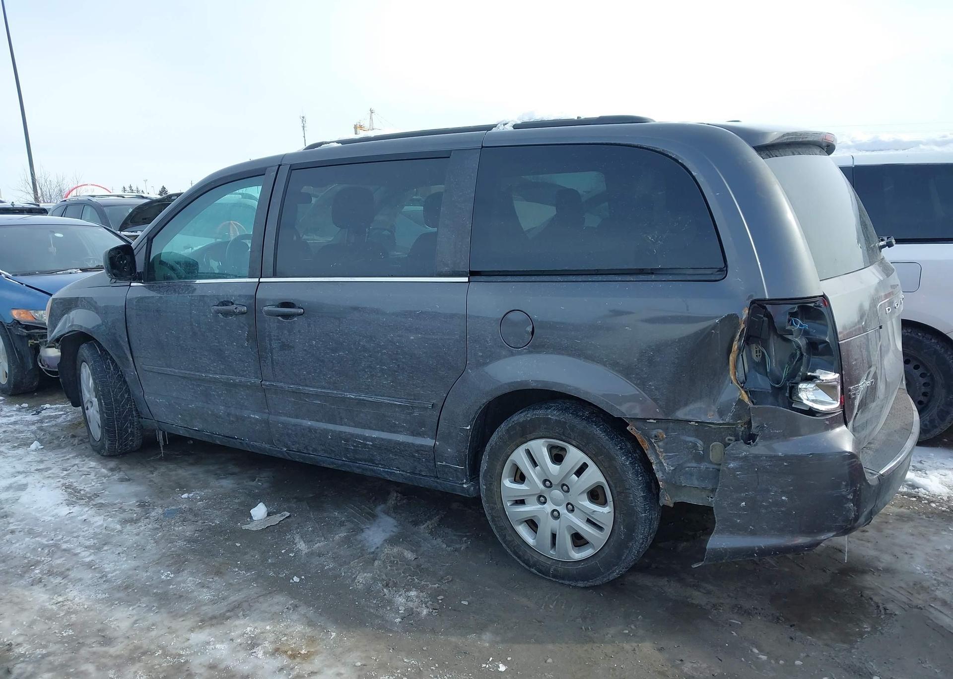 2017 DODGE GRAND CARAVAN SE