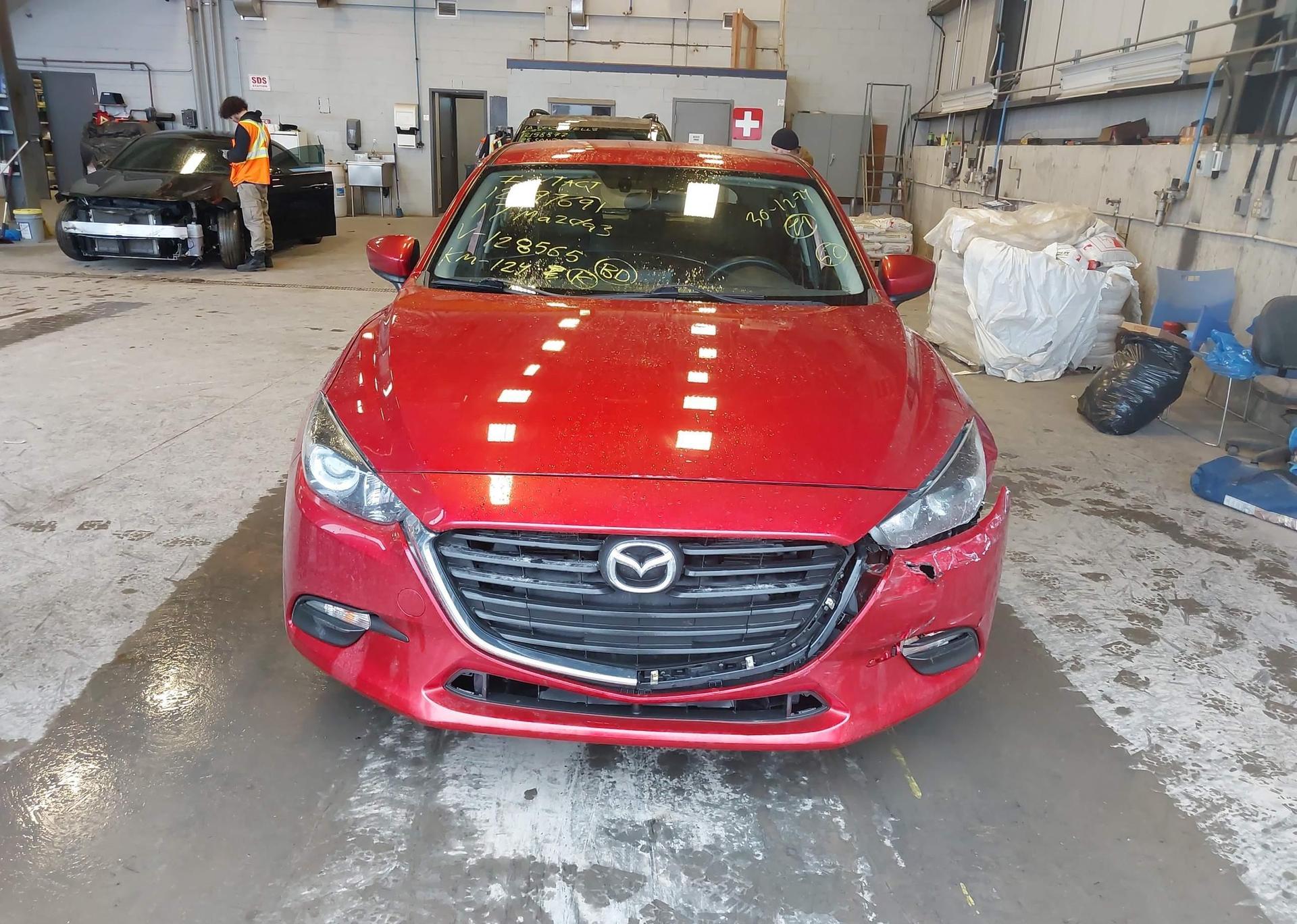 2017 MAZDA MAZDA3