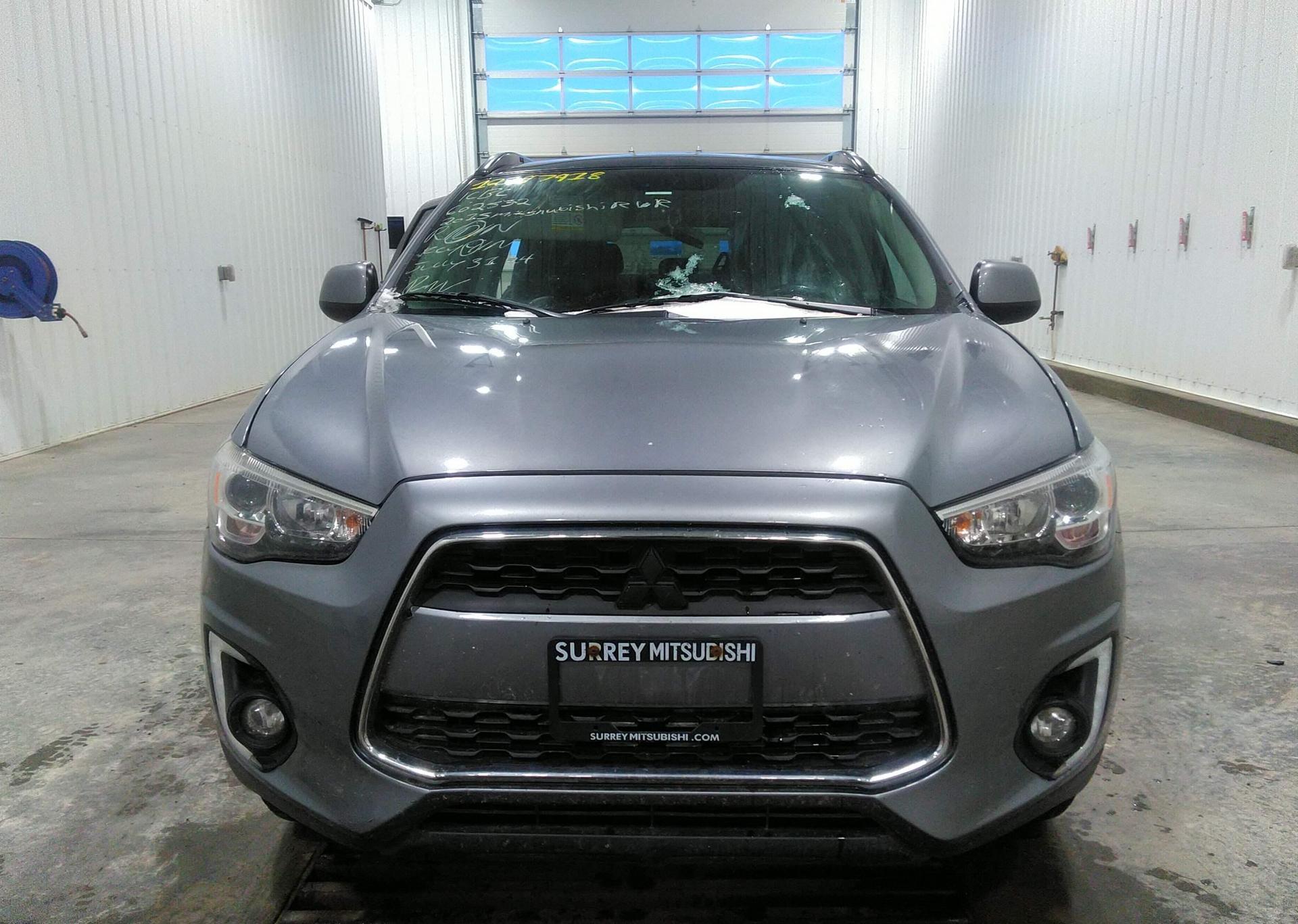 2015 MITSUBISHI RVR