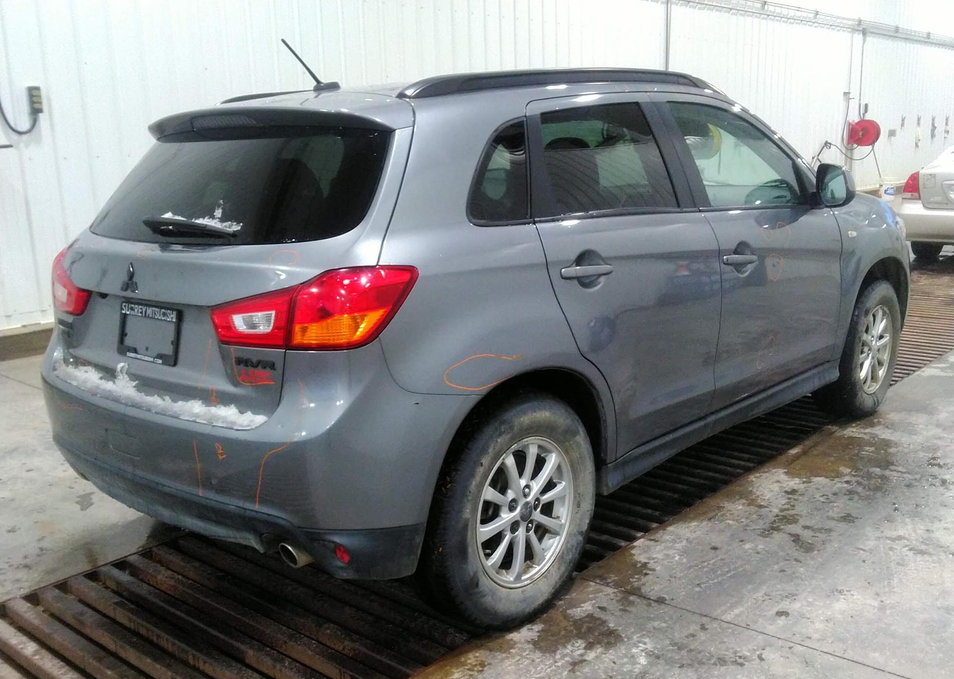 2015 MITSUBISHI RVR