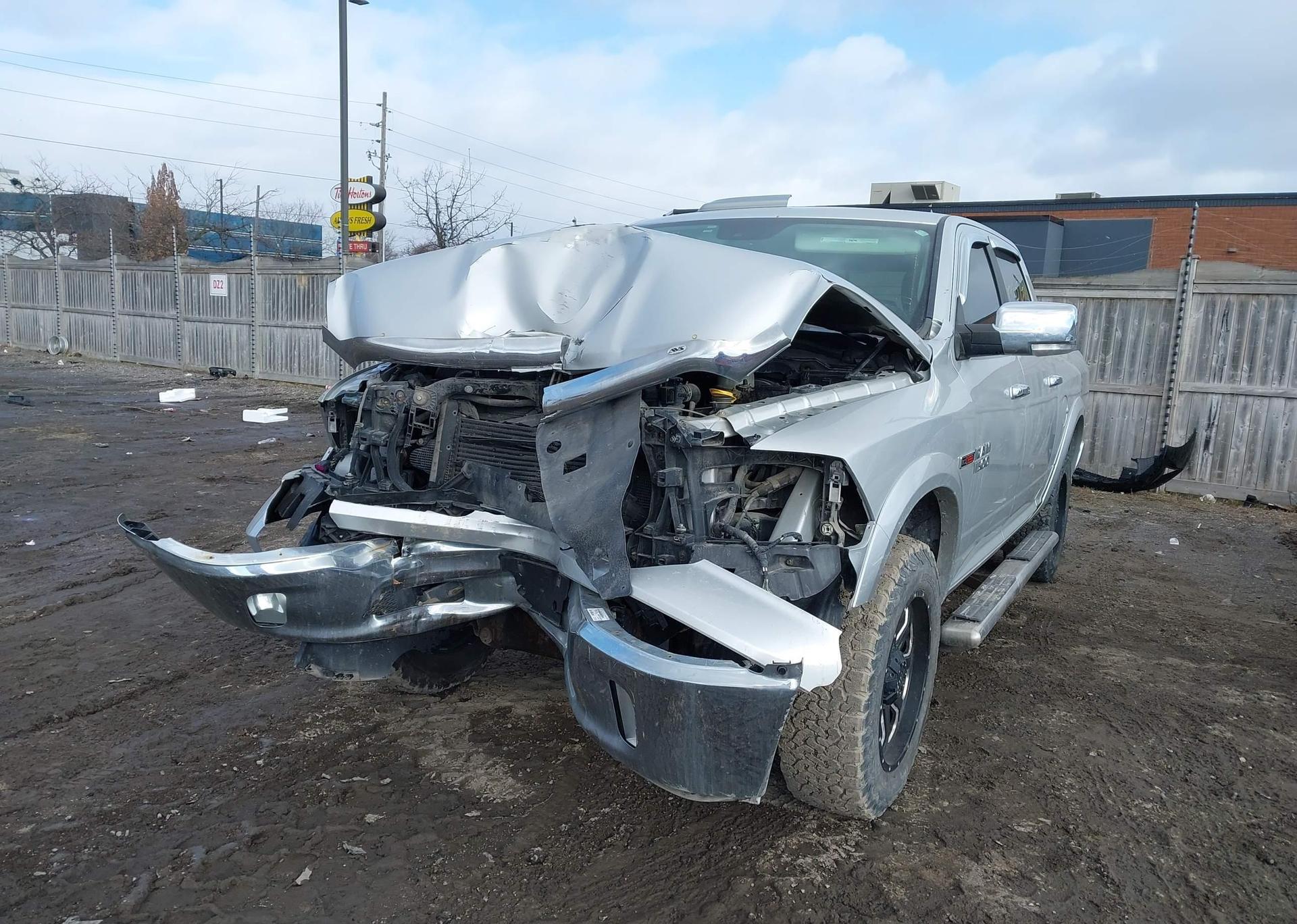2016 RAM 1500 LARAMIE