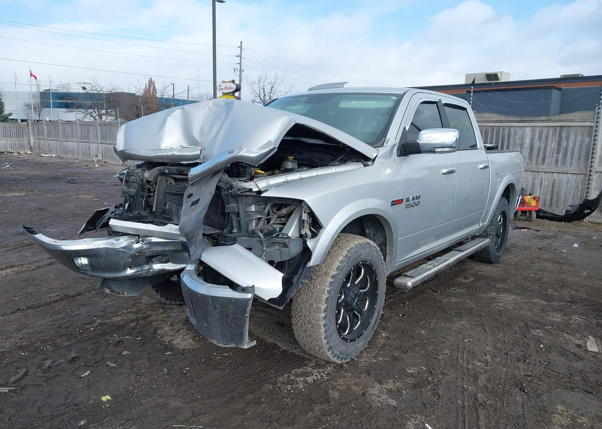 2016 RAM 1500 LARAMIE