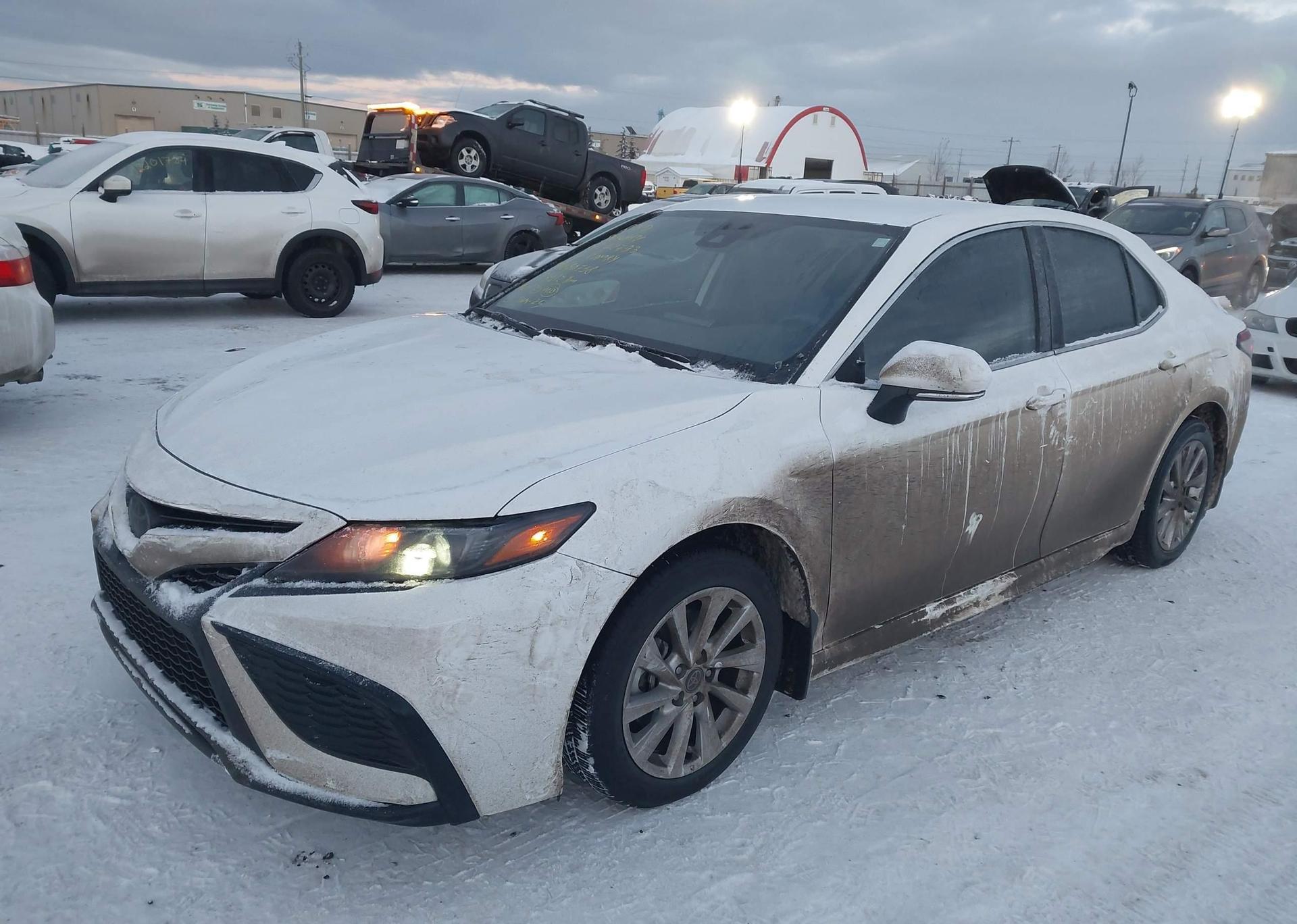 2022 TOYOTA CAMRY SE