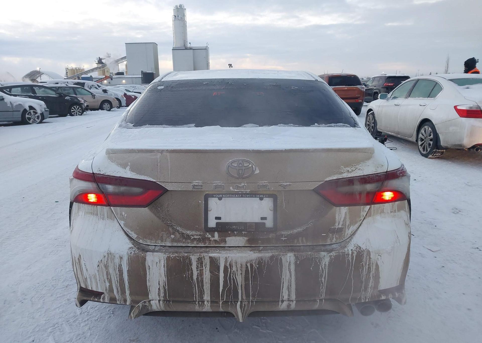2022 TOYOTA CAMRY SE