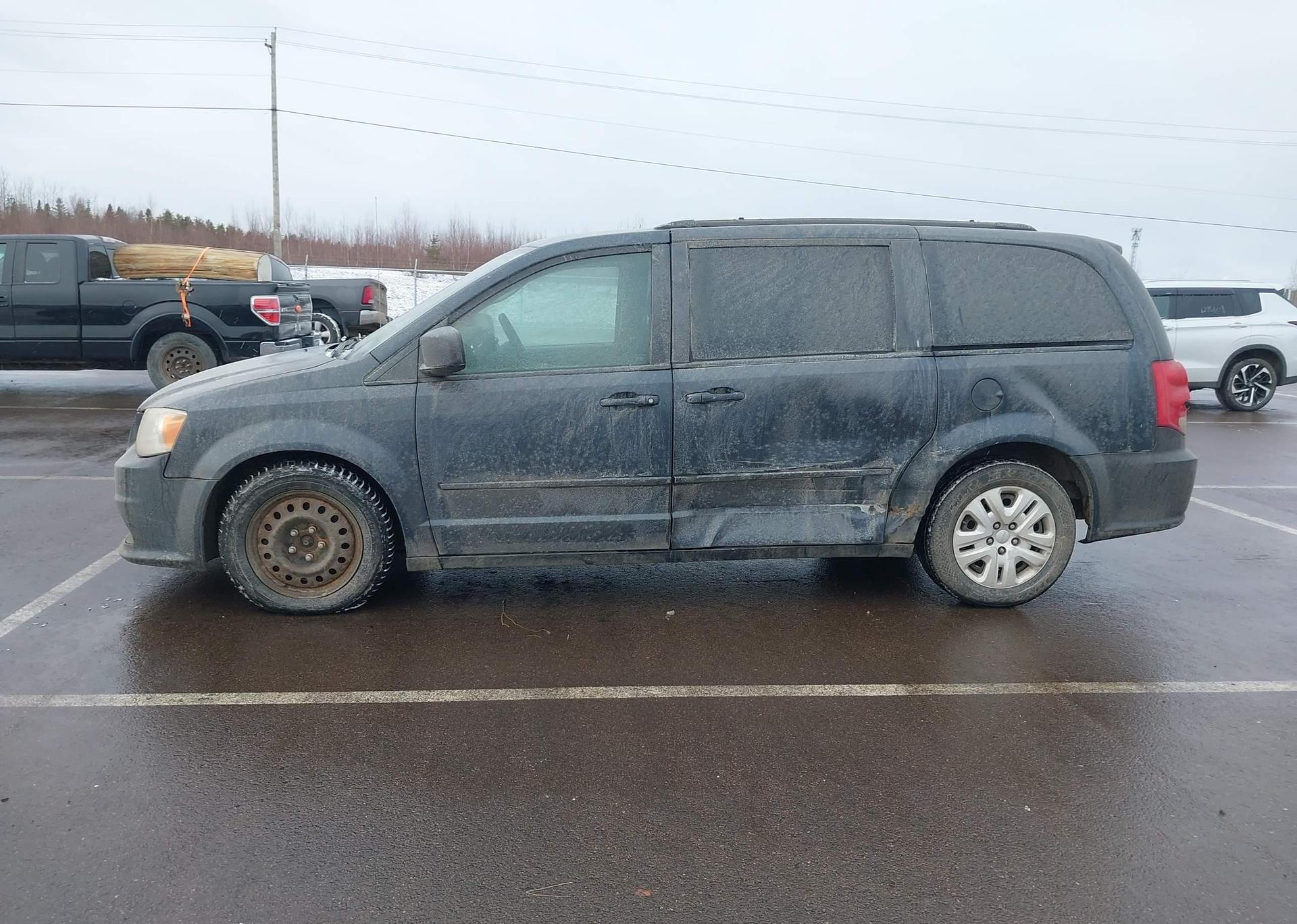 2014 DODGE GRAND CARAVAN SE