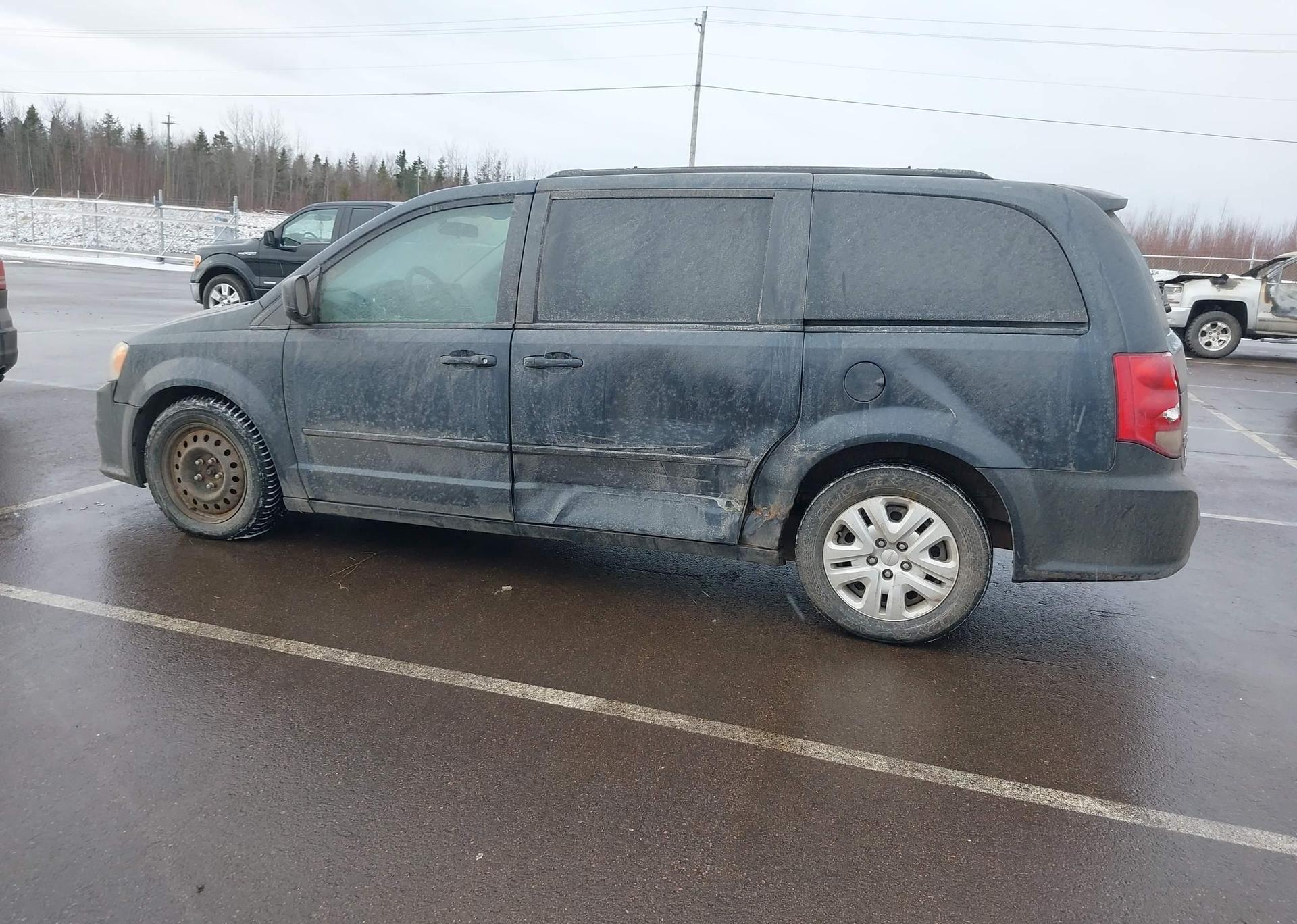2014 DODGE GRAND CARAVAN SE