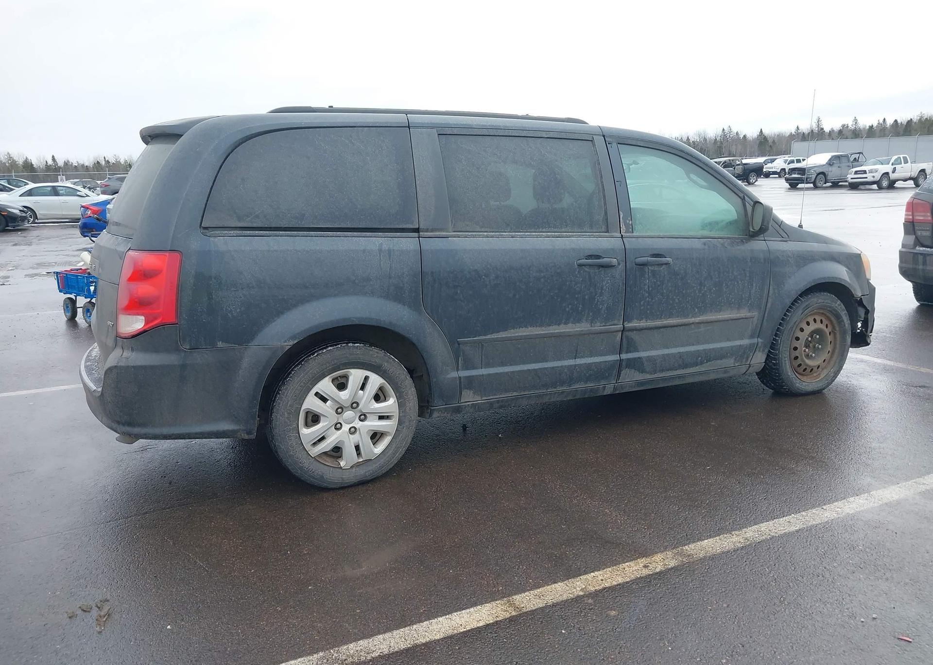 2014 DODGE GRAND CARAVAN SE