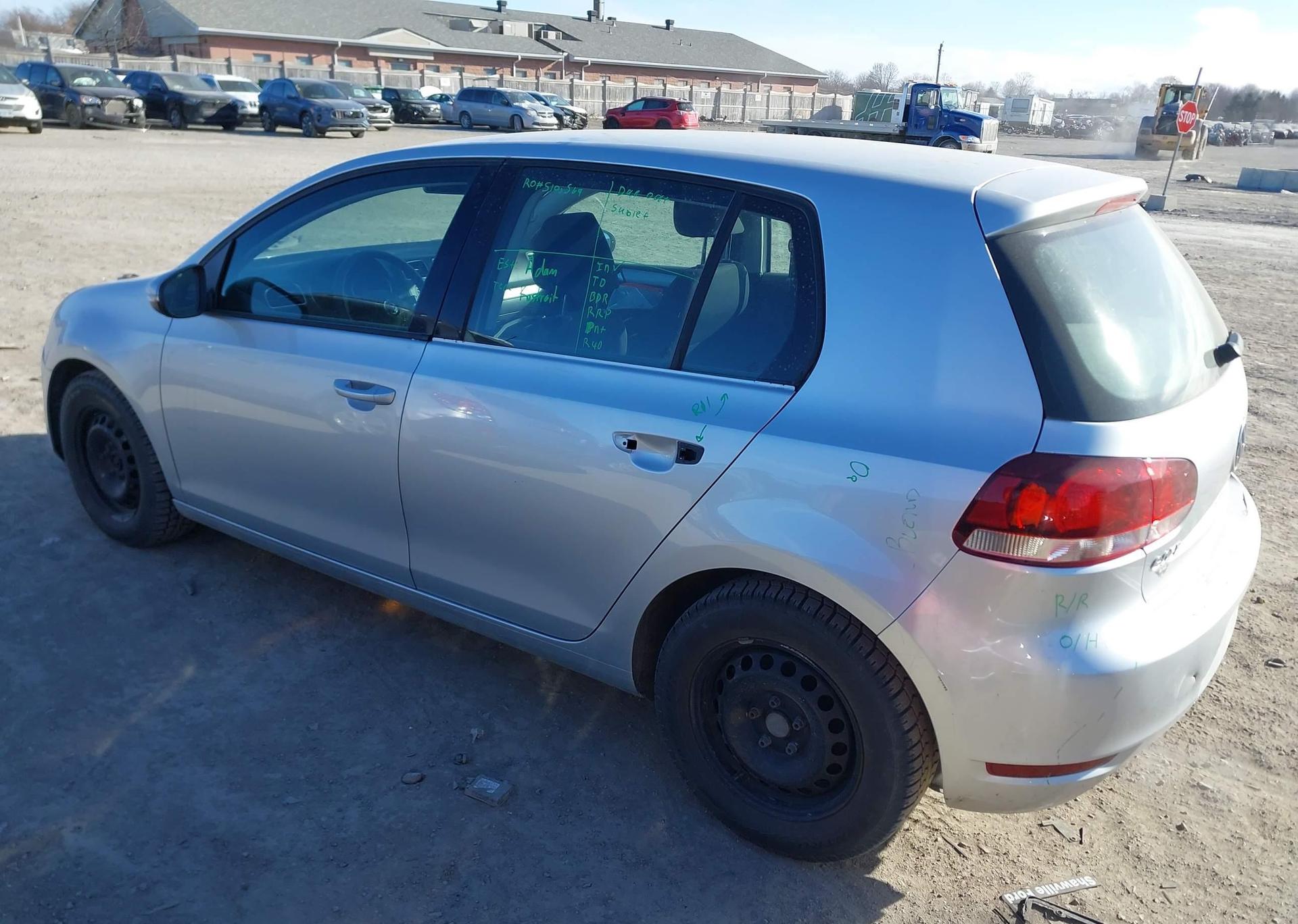 2012 VOLKSWAGEN GOLF