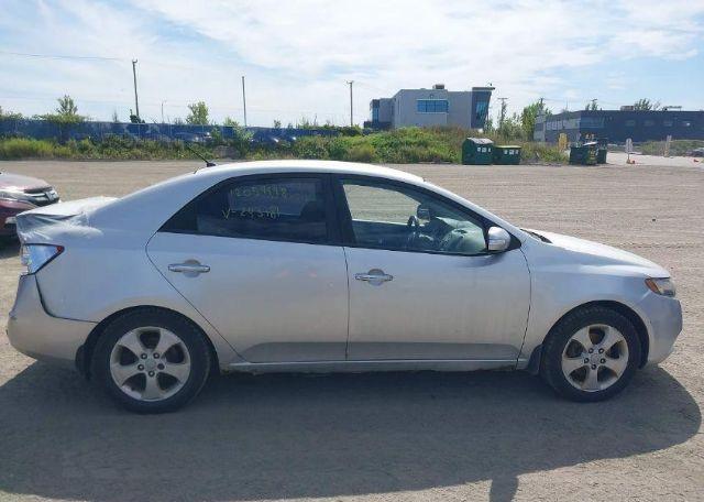 2010 KIA FORTE