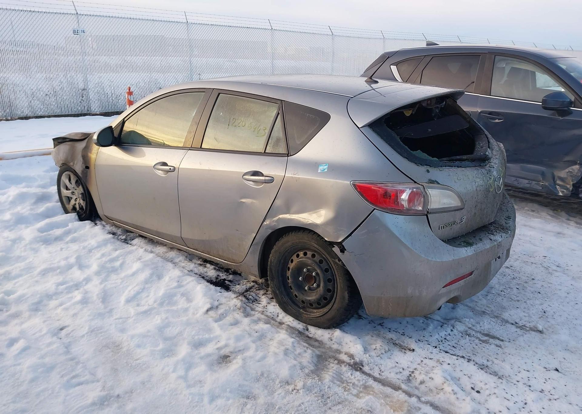2010 MAZDA 3 I