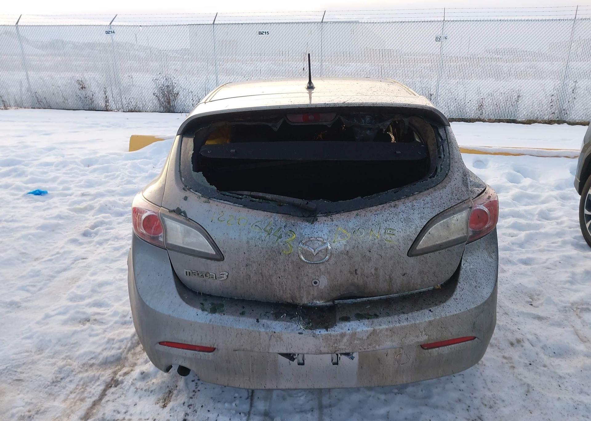 2010 MAZDA 3 I