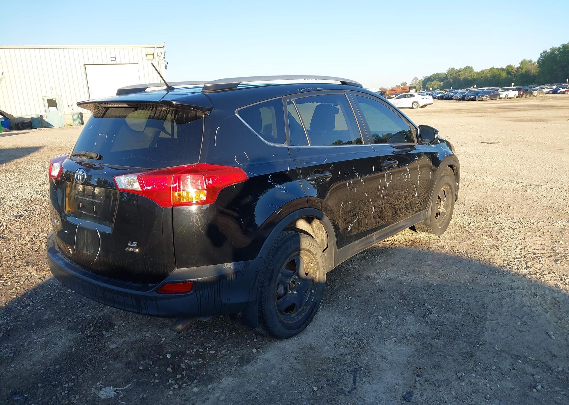 2014 TOYOTA RAV4 LE