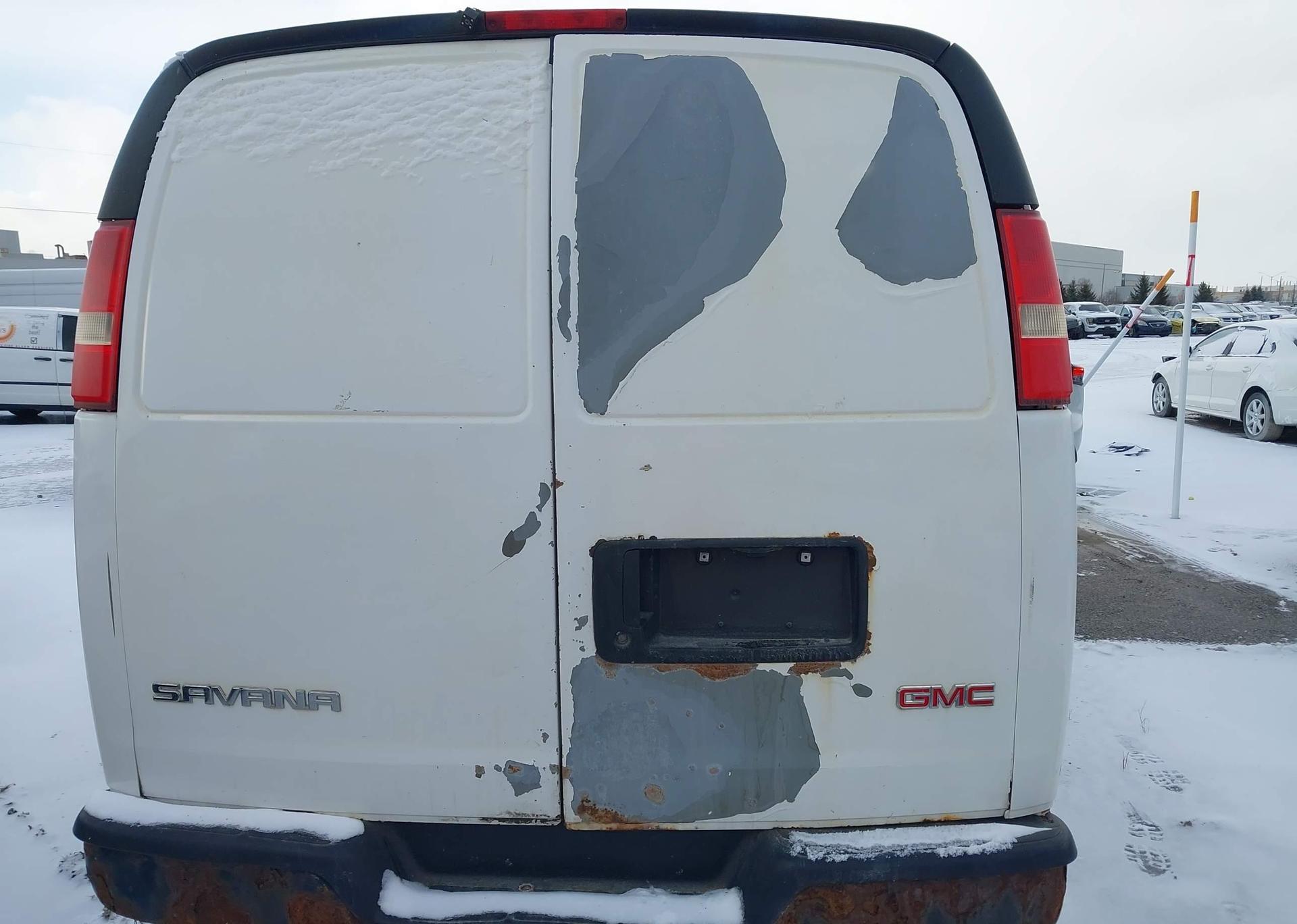 2009 GMC SAA CARGO