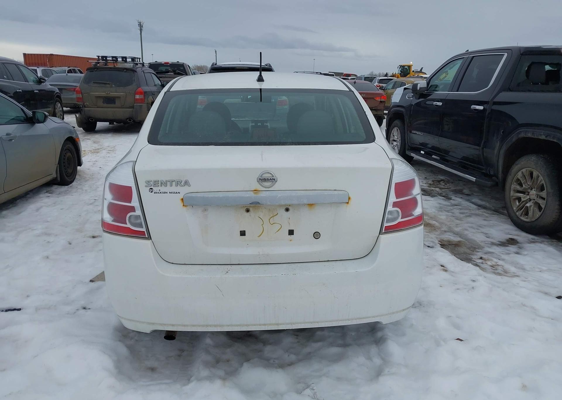 2011 NISSAN SENTRA 2.0