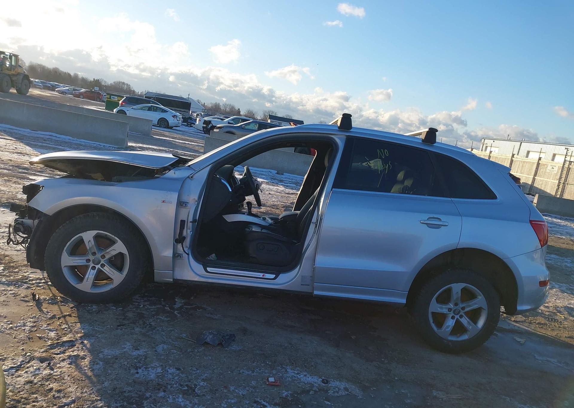 2011 AUDI Q5 PREMIUM PLUS