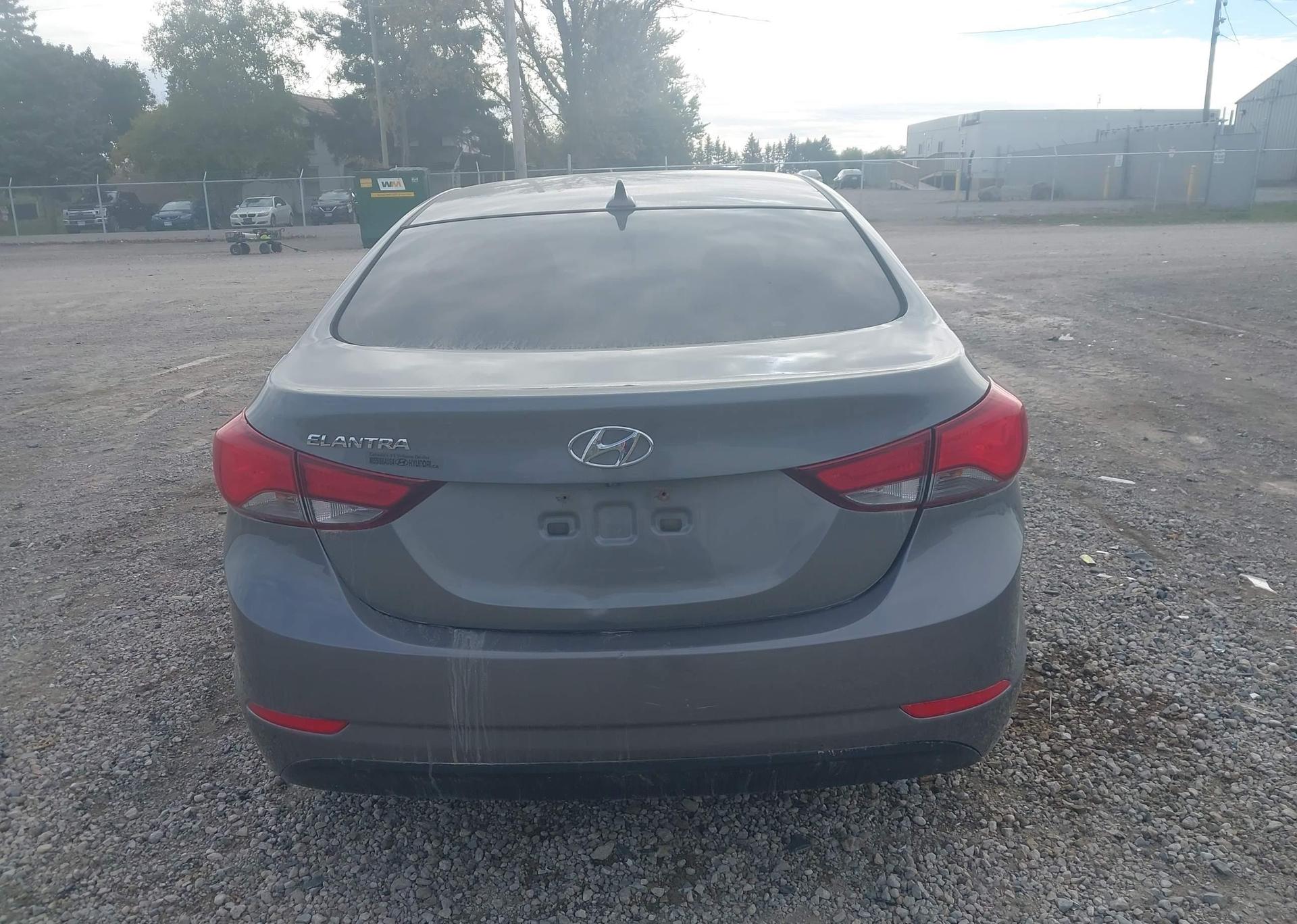 2014 HYUNDAI ELANTRA SE