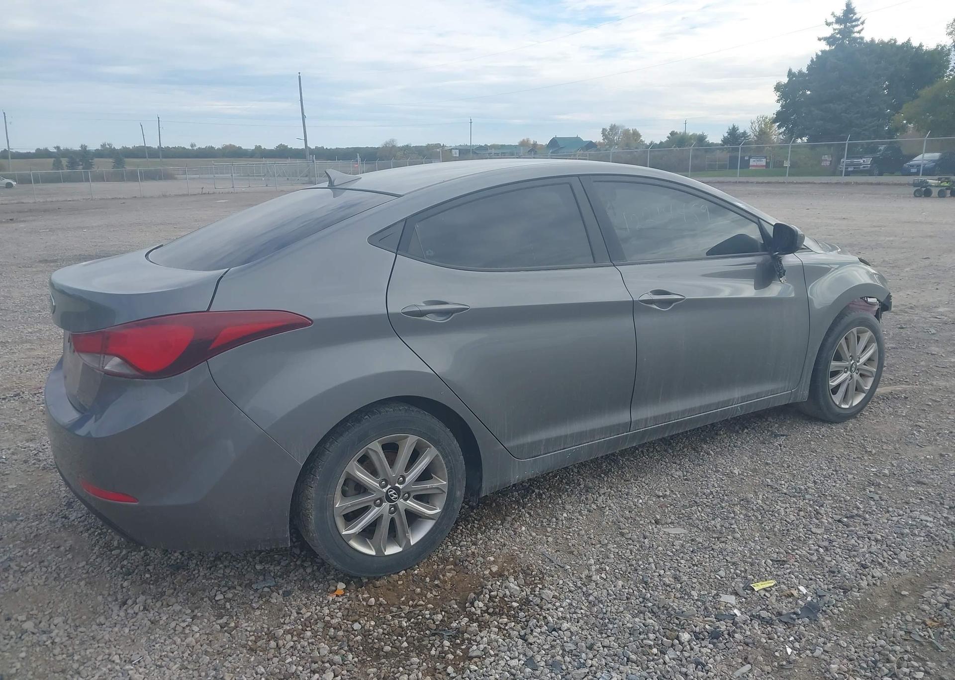 2014 HYUNDAI ELANTRA SE