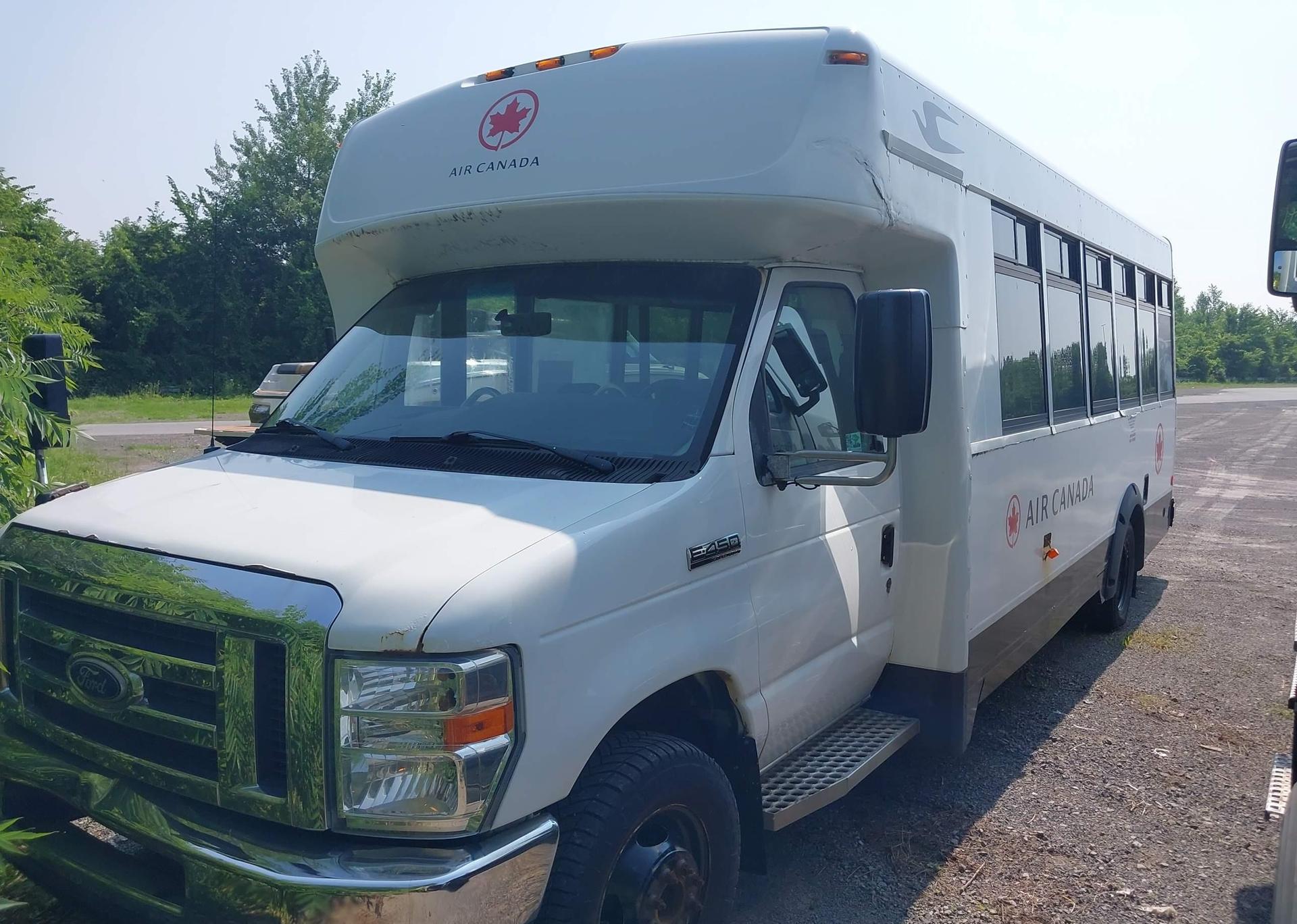 2015 FORD E-450 CUTAWAY