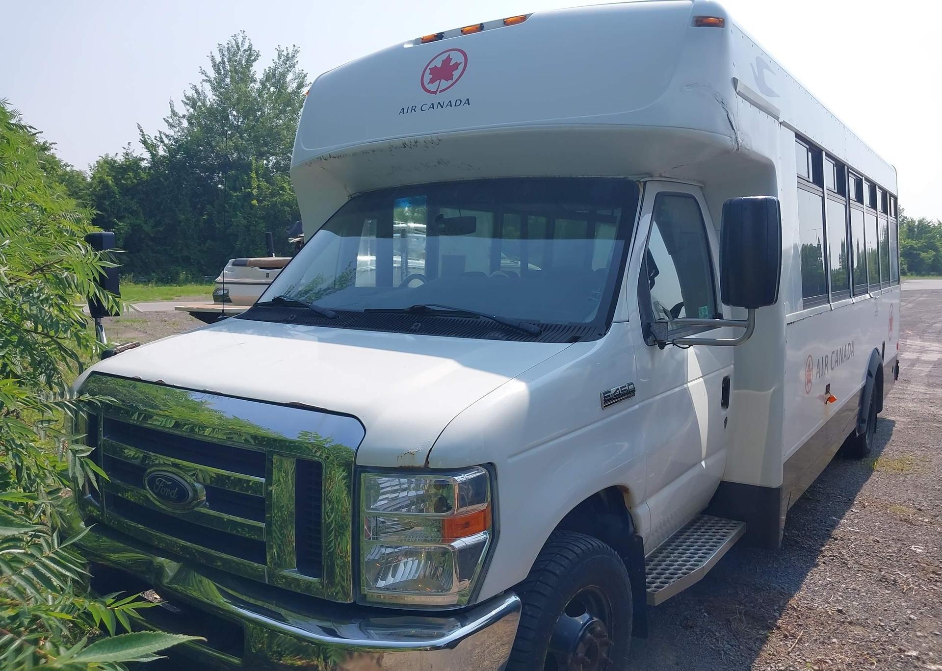 2015 FORD E-450 CUTAWAY