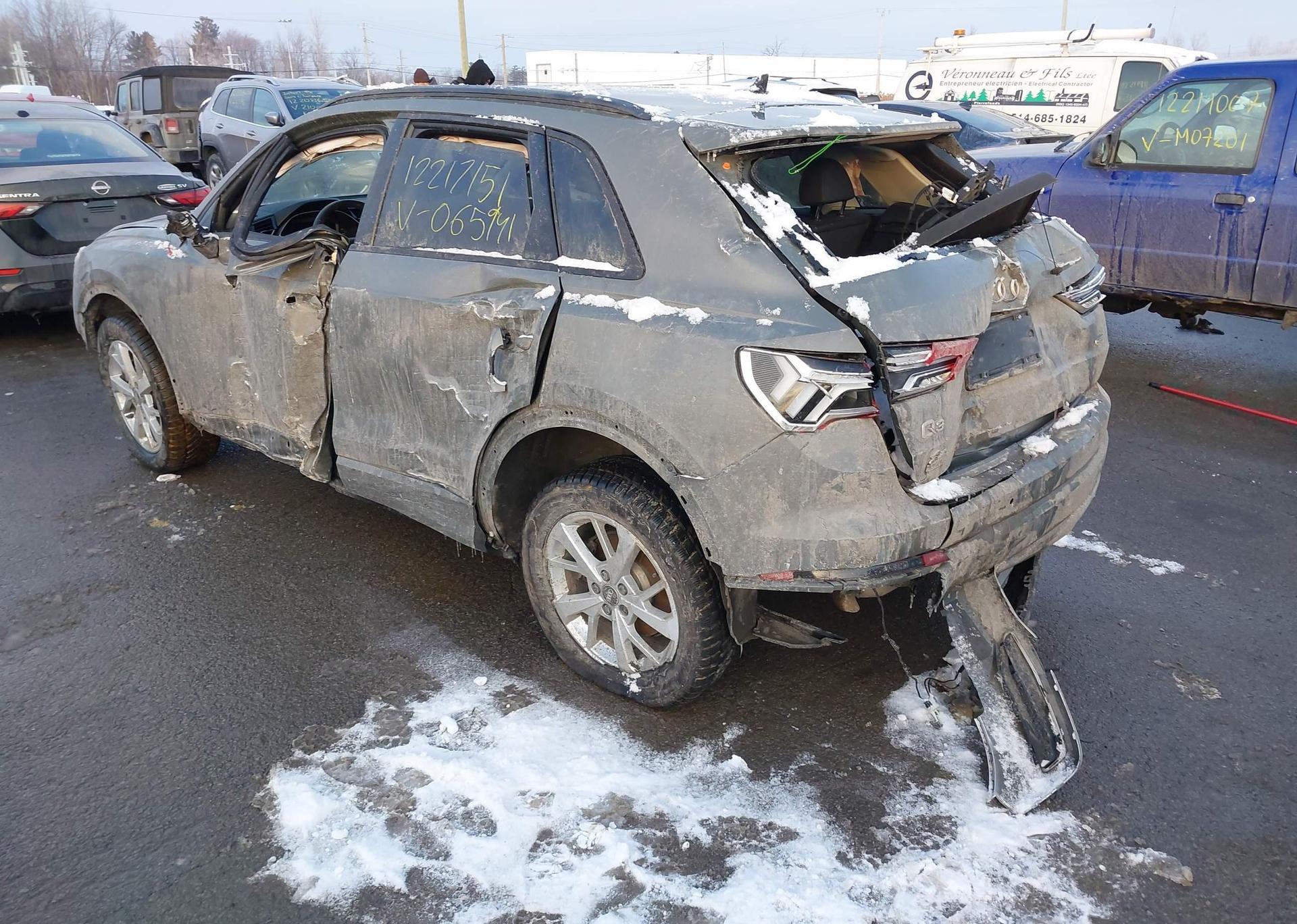 2023 AUDI Q3