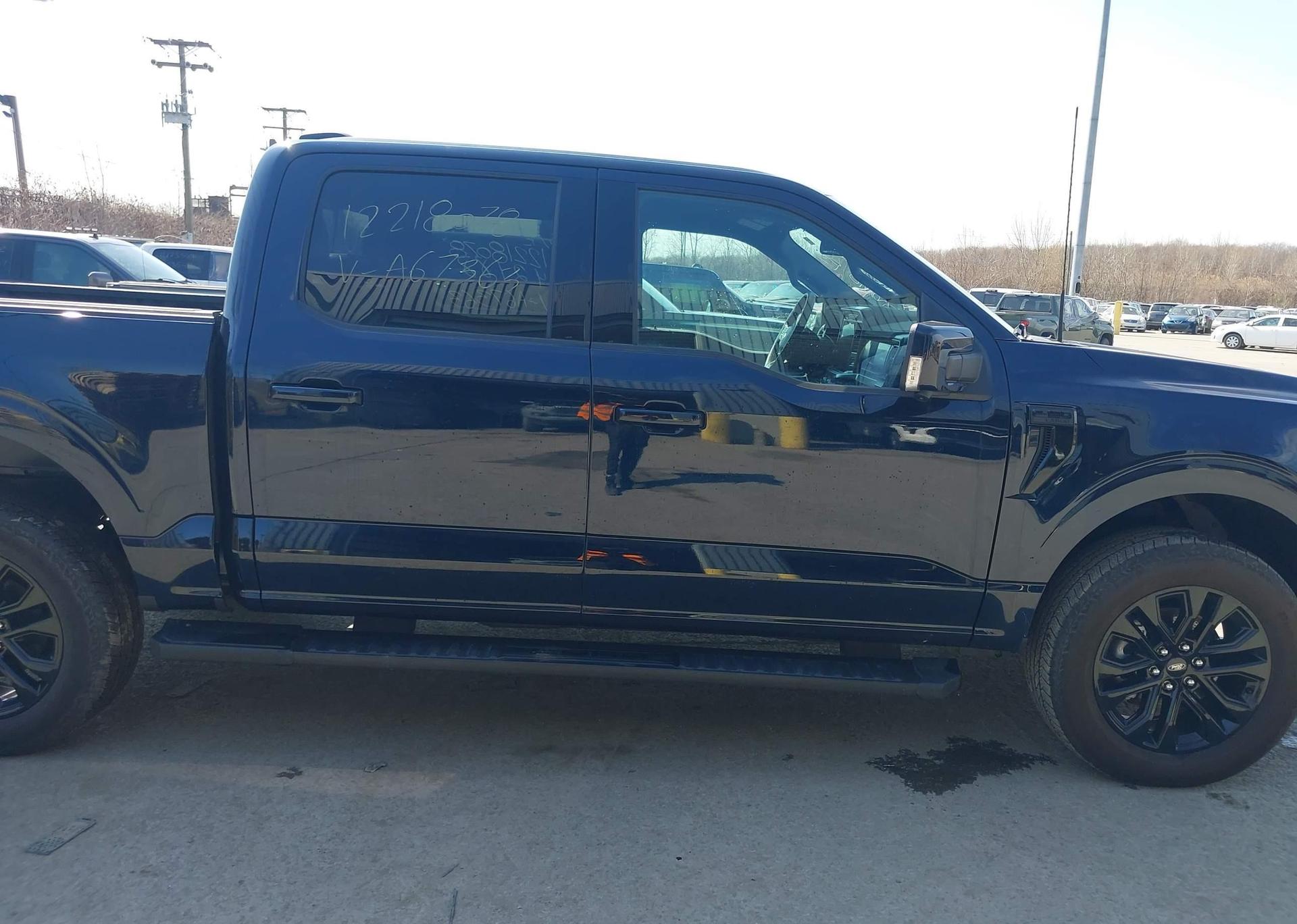 2024 FORD F150 LARIAT
