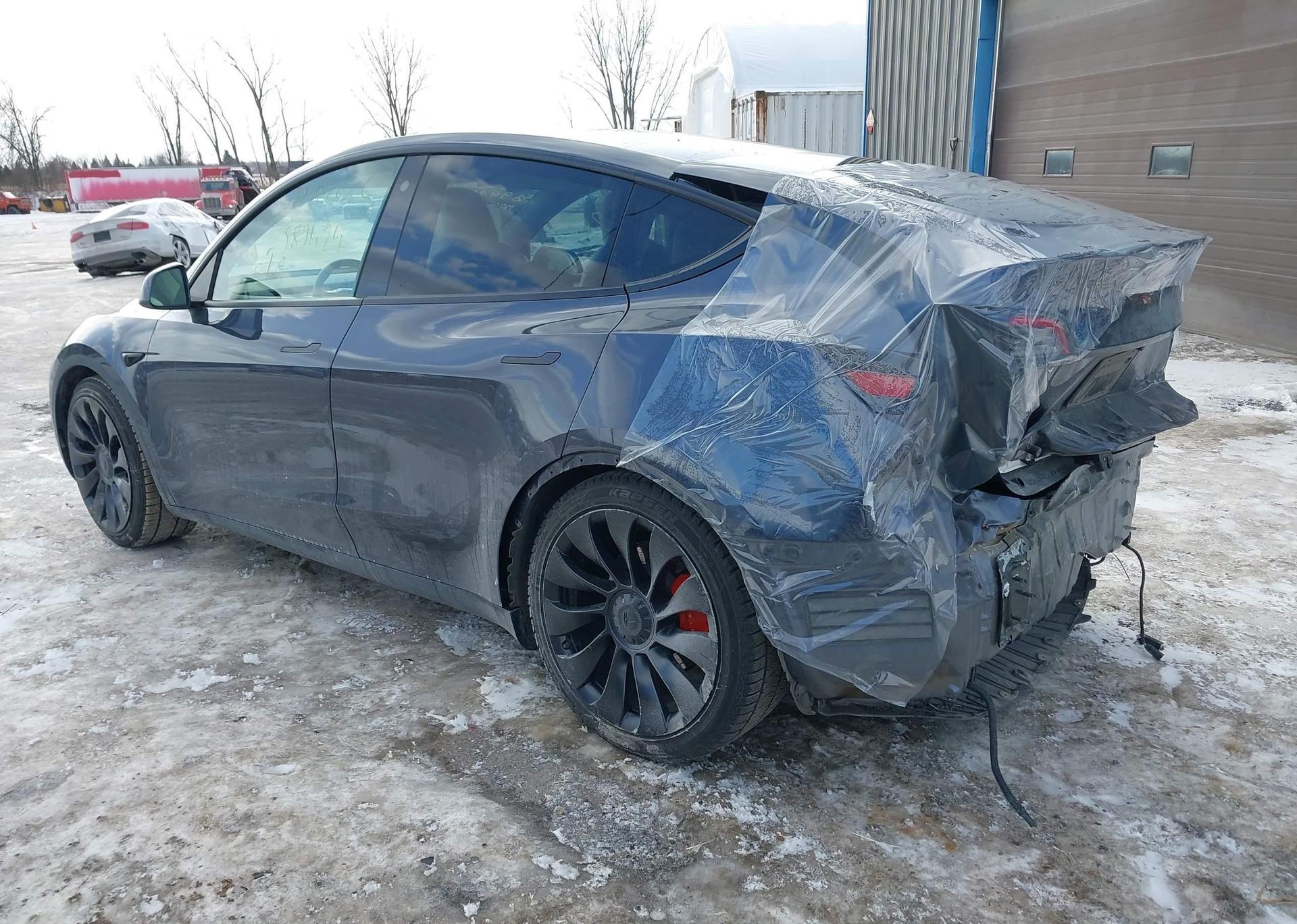 2023 TESLA MODEL Y PERFORMANCE