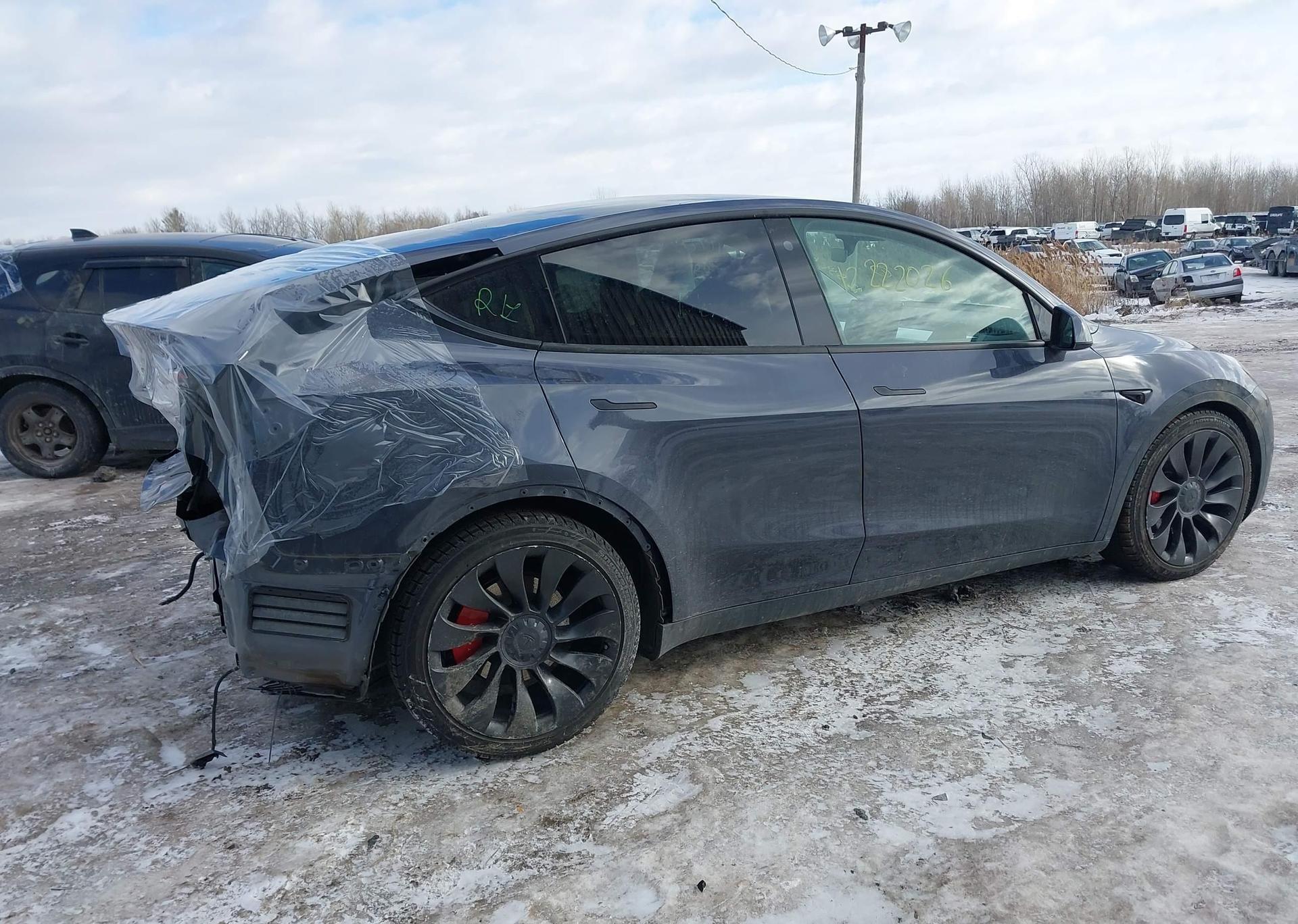 2023 TESLA MODEL Y PERFORMANCE