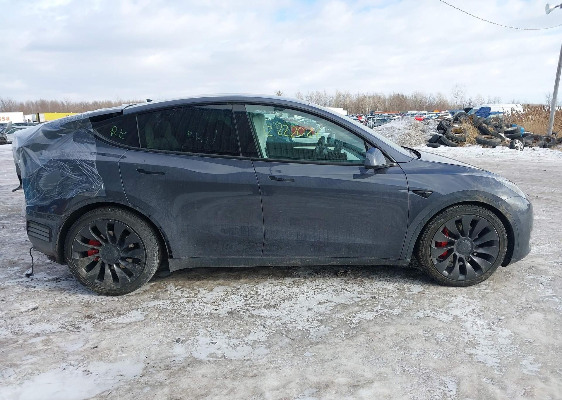 2023 TESLA MODEL Y PERFORMANCE