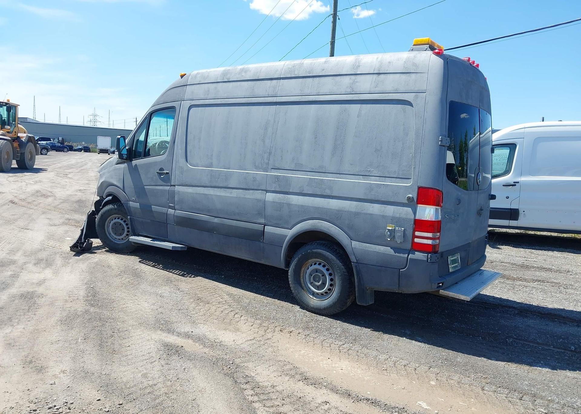 2011 MERCEDES-BENZ SPRINTER S
