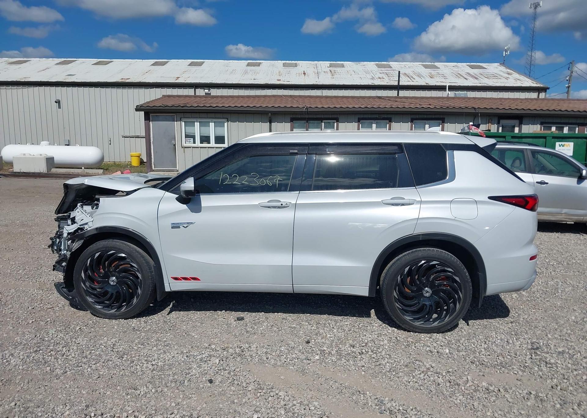 2024 MITSUBISHI OUTLANDER SEL