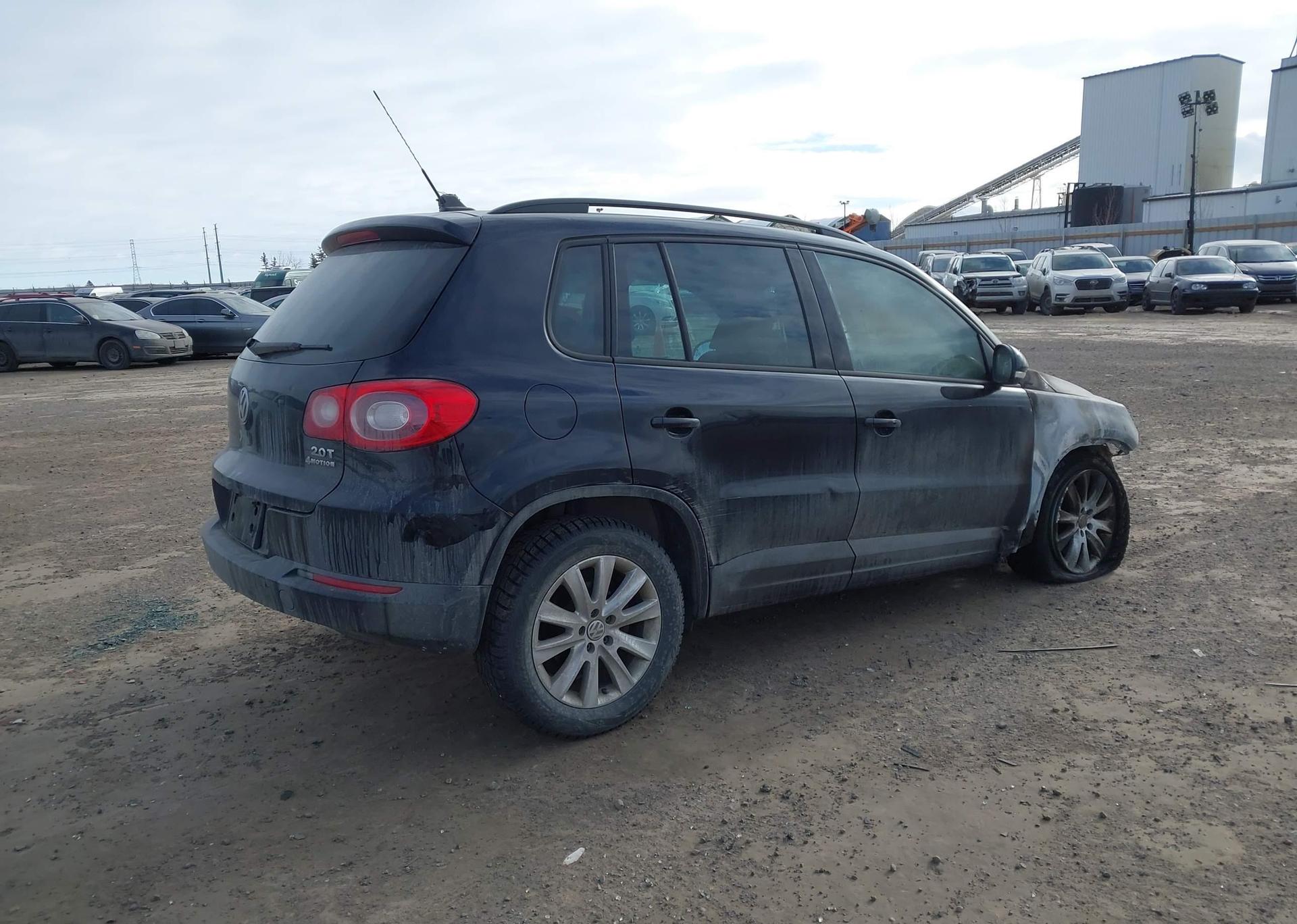 2010 VOLKSWAGEN TIGUAN SE