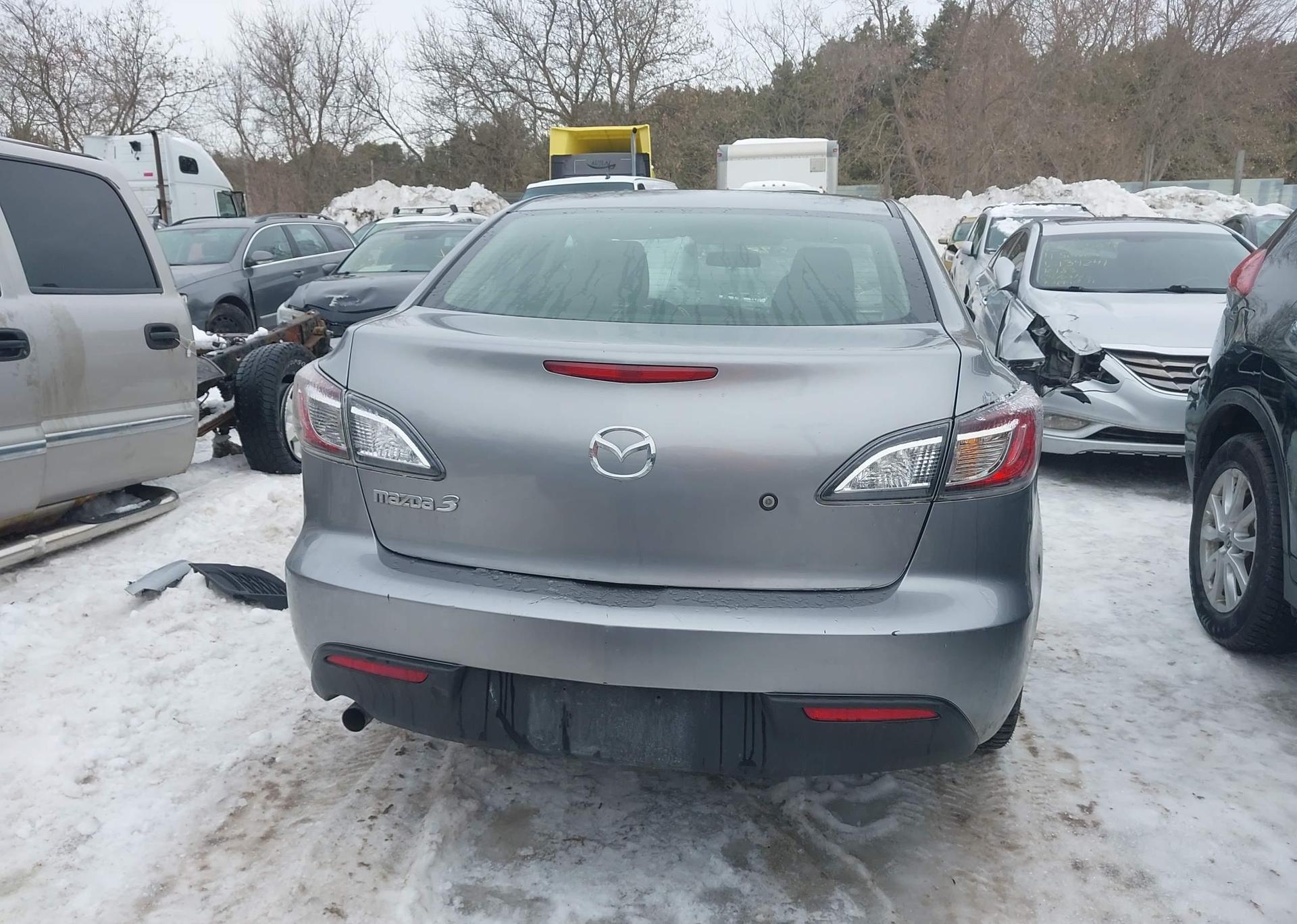 2010 MAZDA MAZDA3