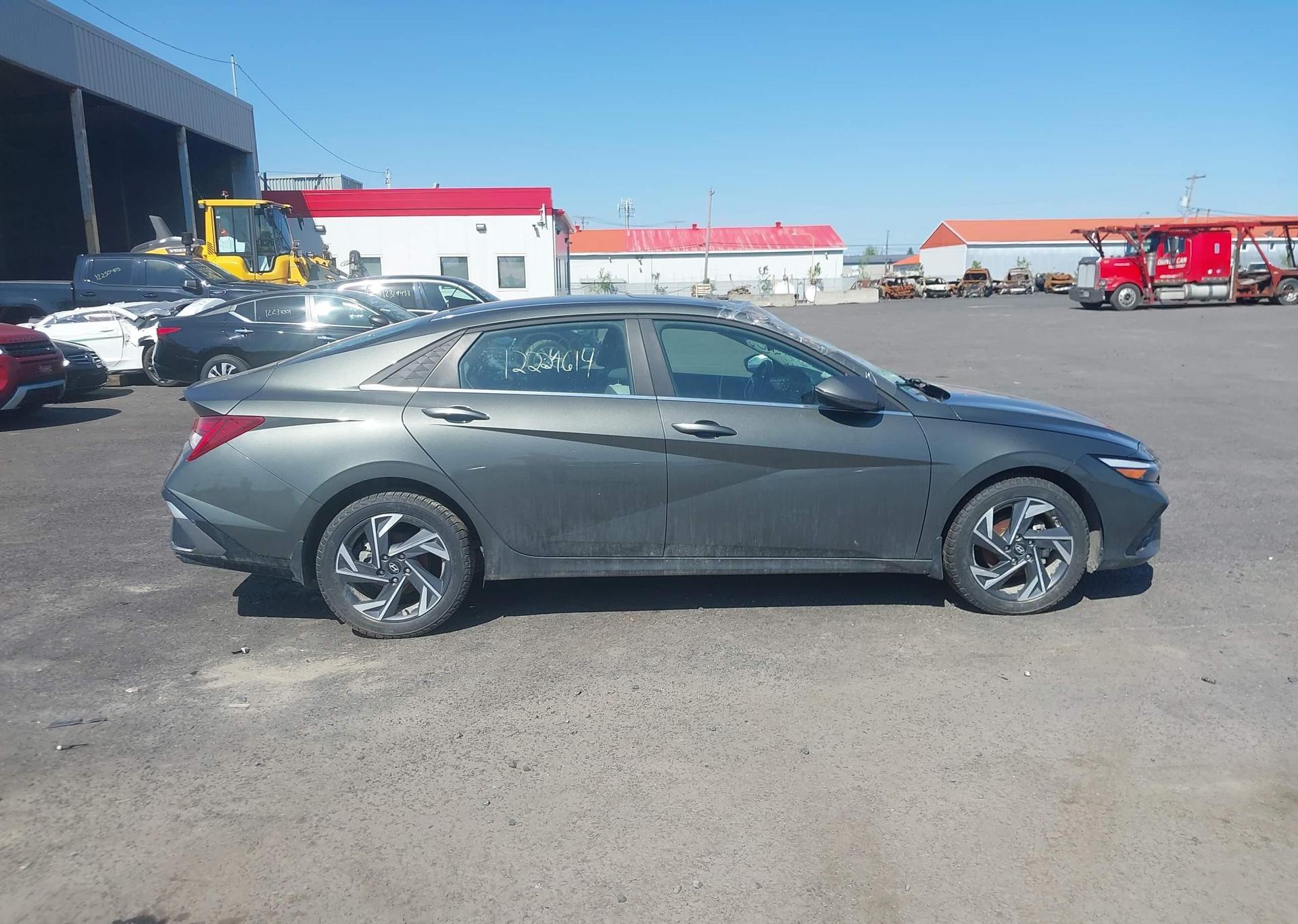 2024 HYUNDAI ELANTRA LIMITED