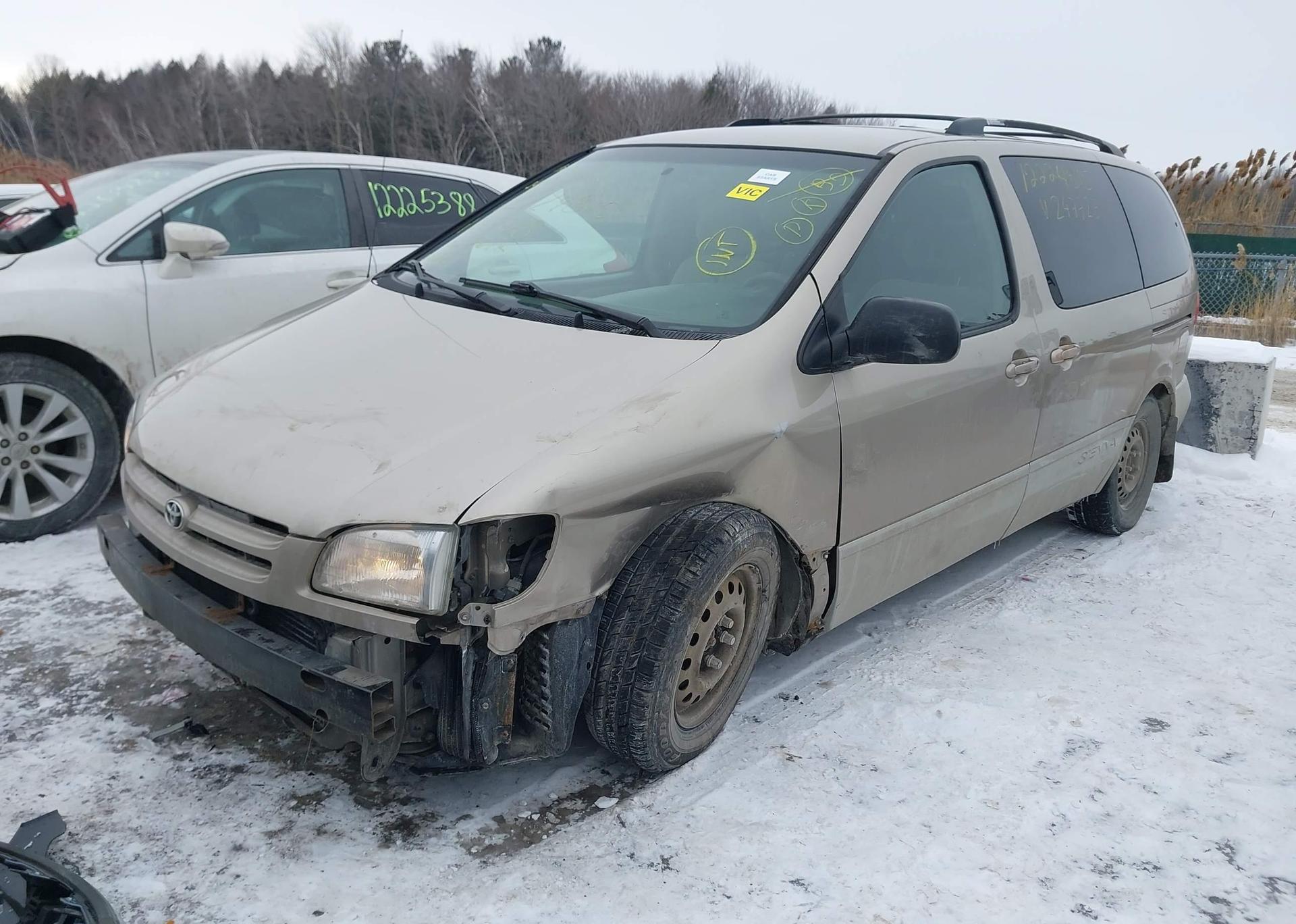 2000 TOYOTA SIENNA