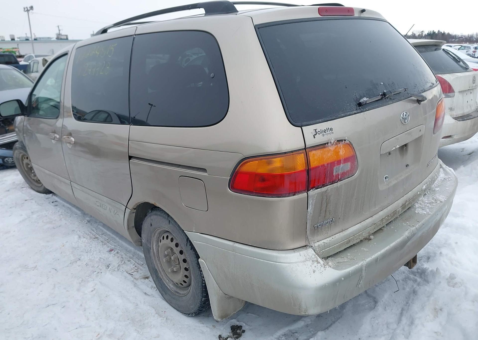 2000 TOYOTA SIENNA
