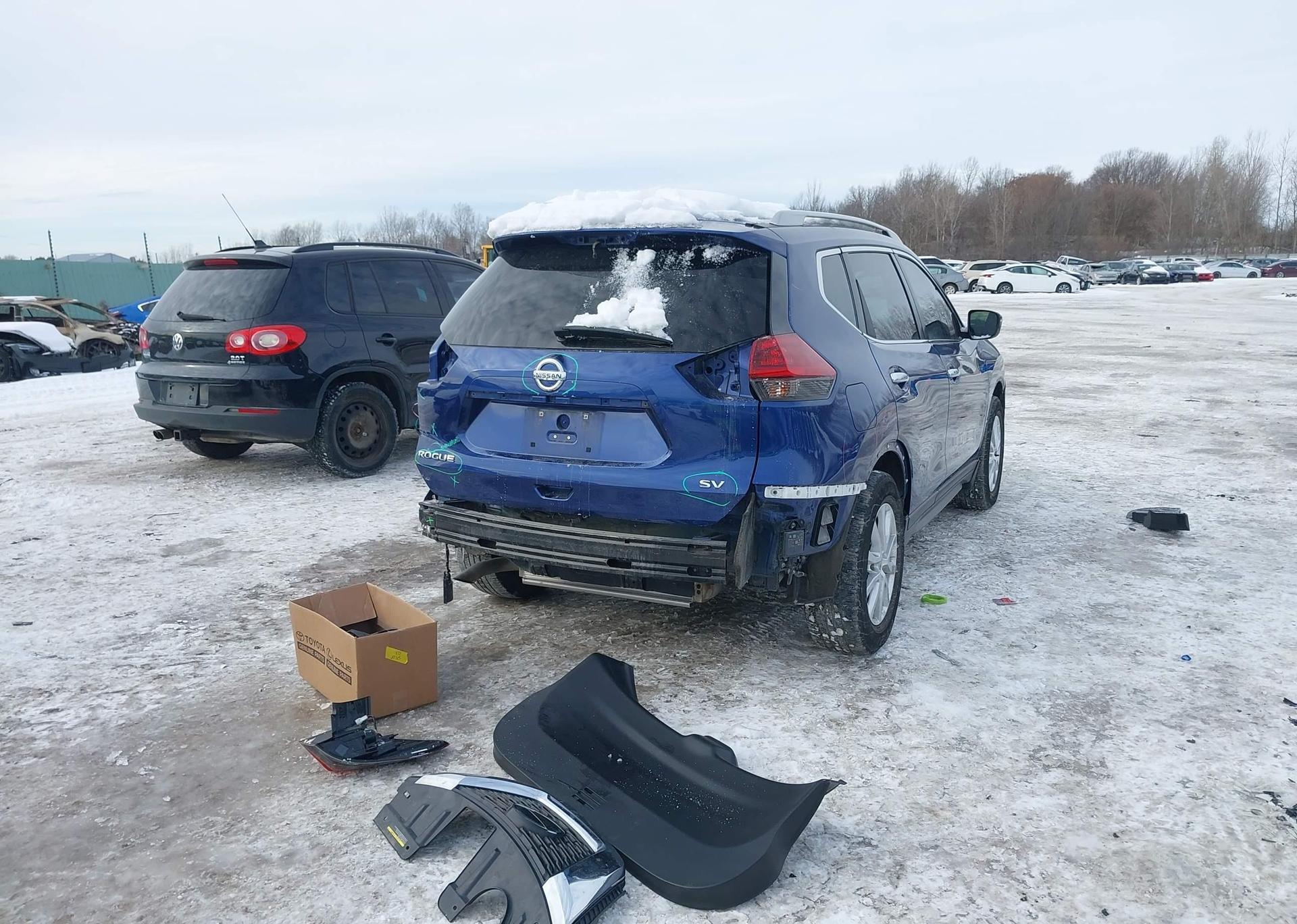 2019 NISSAN ROGUE S