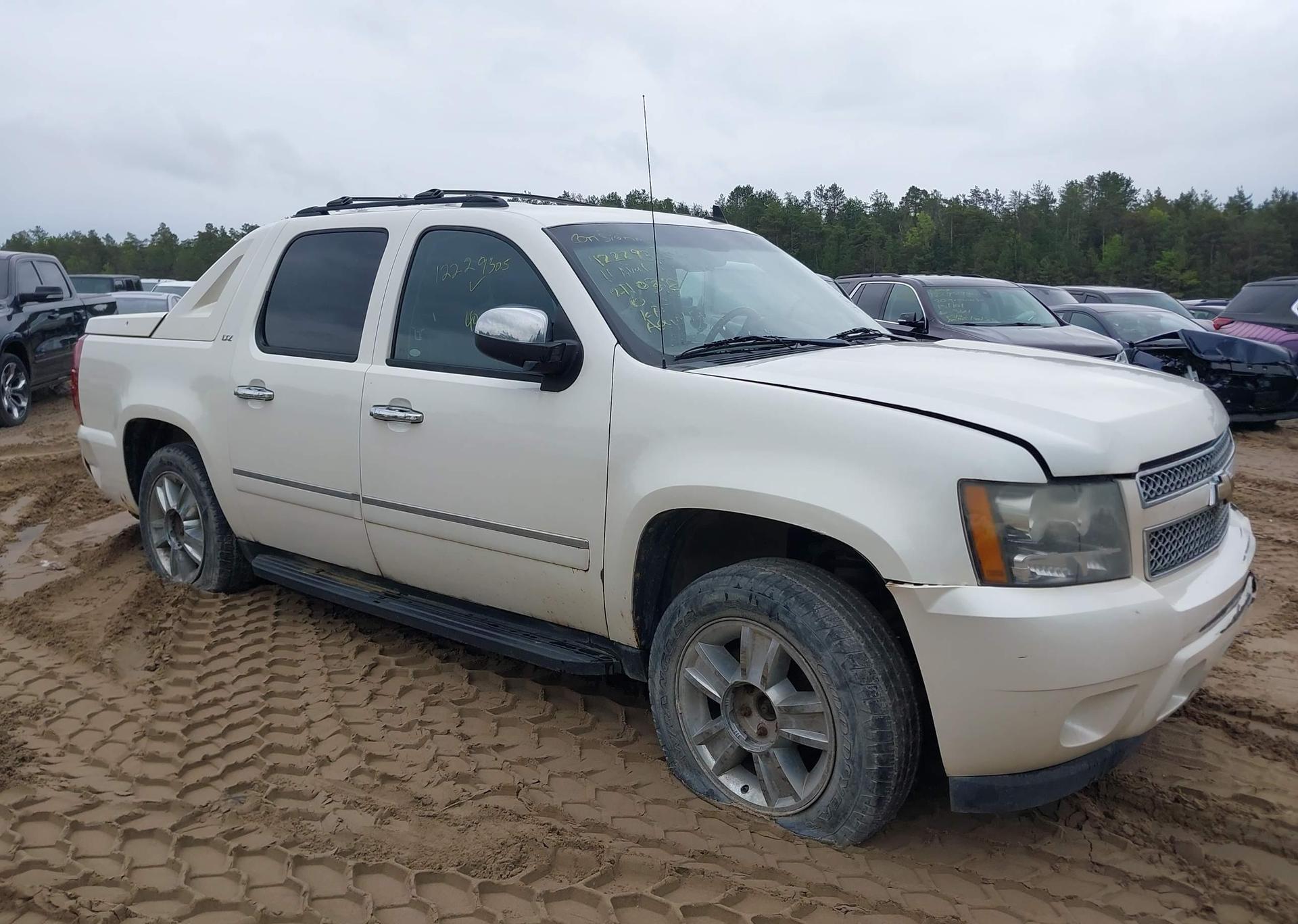 2011 CHEVROLET AVALANCHE