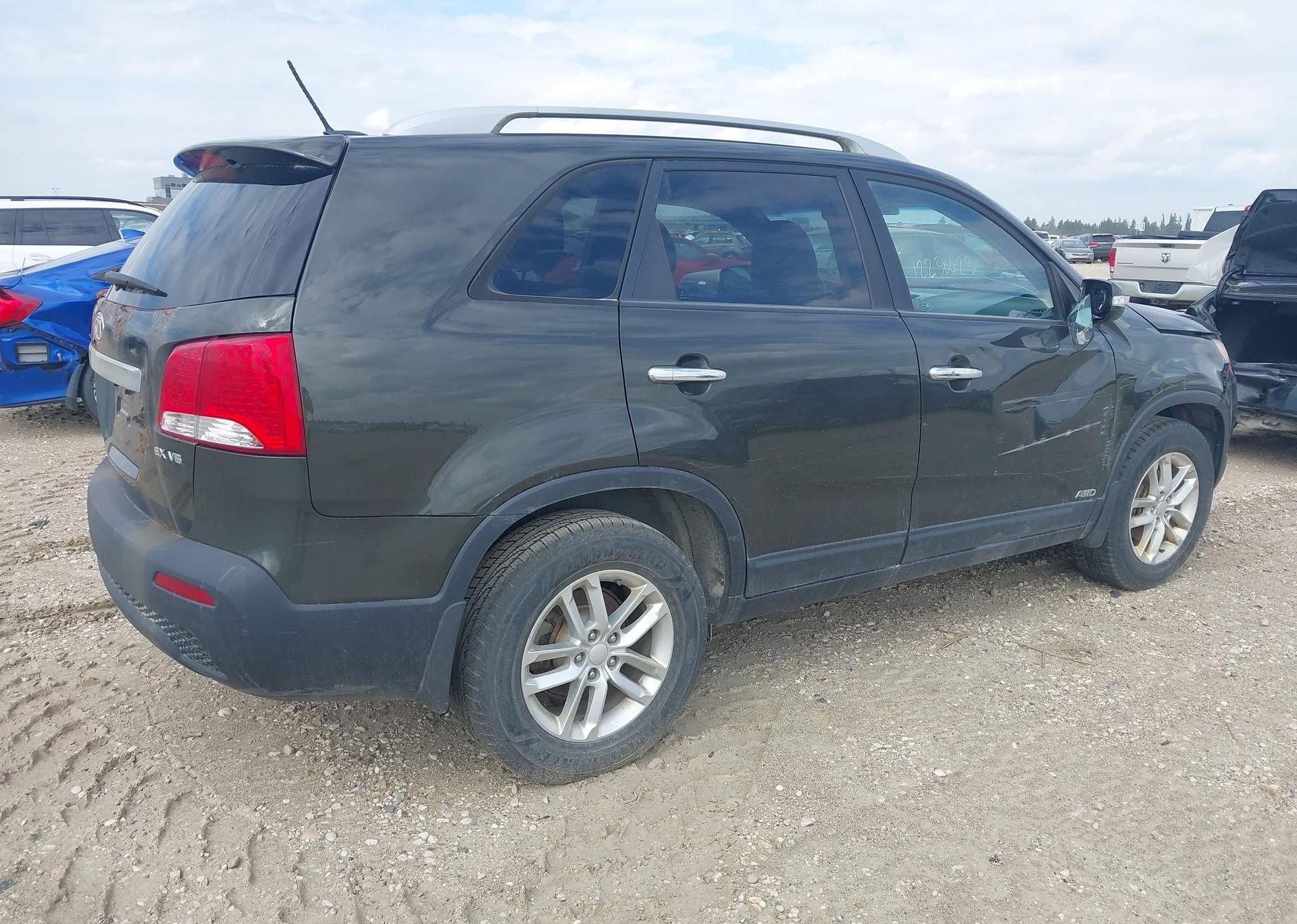 2011 KIA SORENTO EX