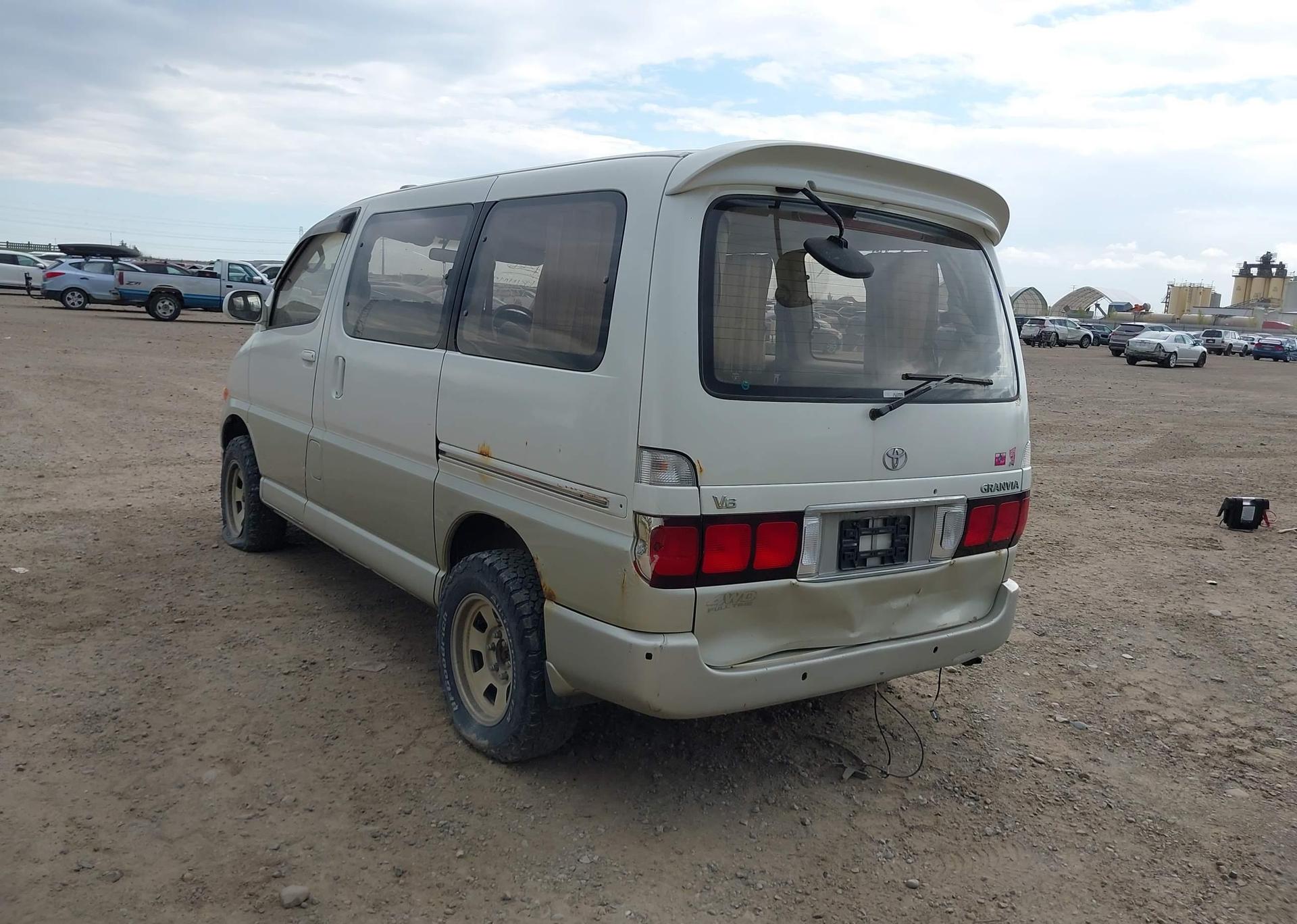 1997 TOYOTA GRANVIA