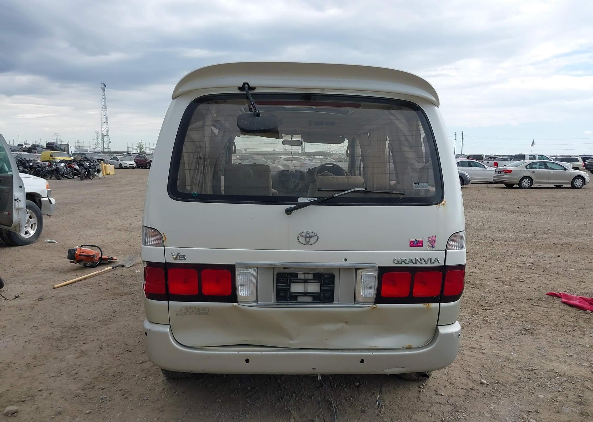 1997 TOYOTA GRANVIA