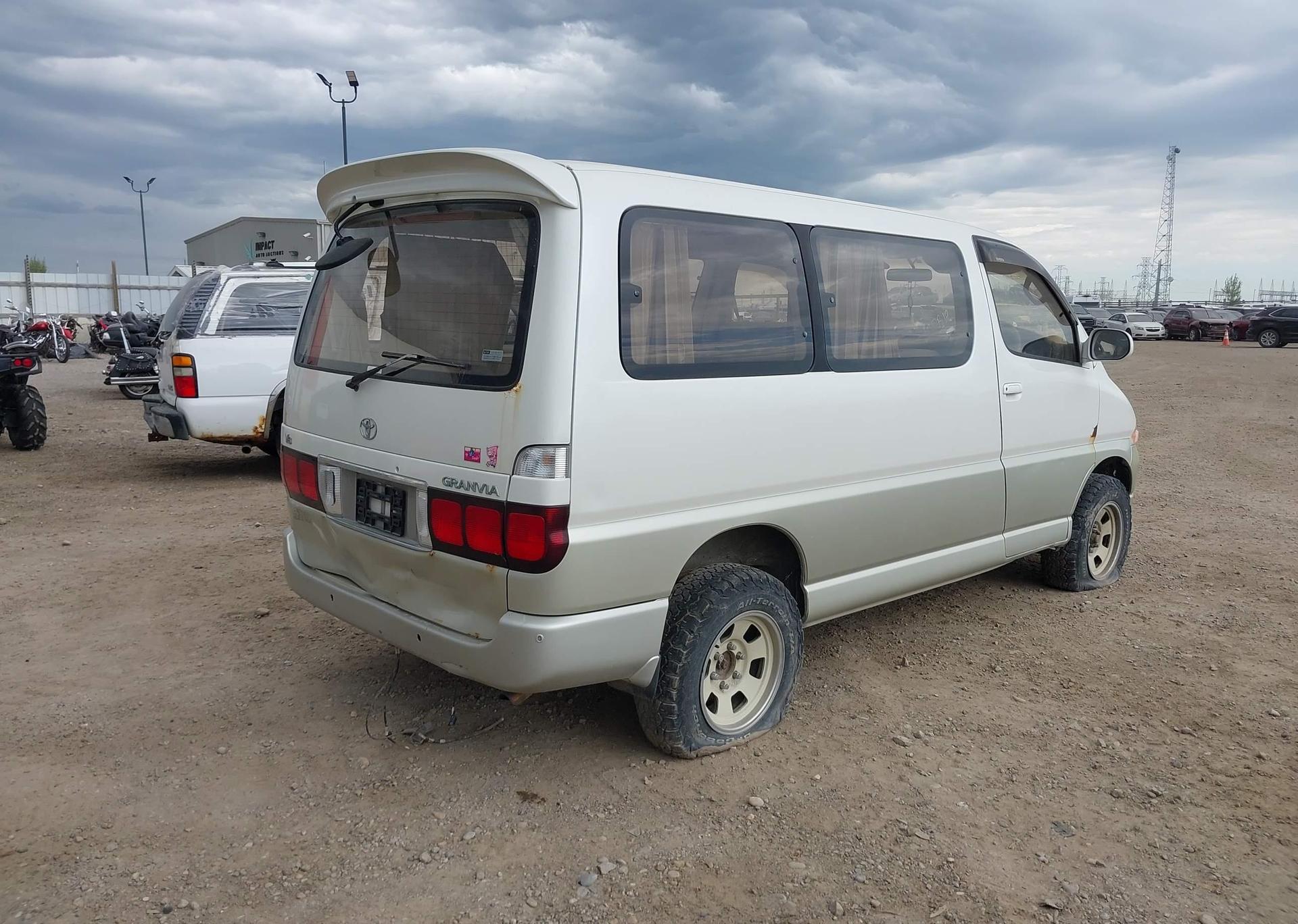 1997 TOYOTA GRANVIA