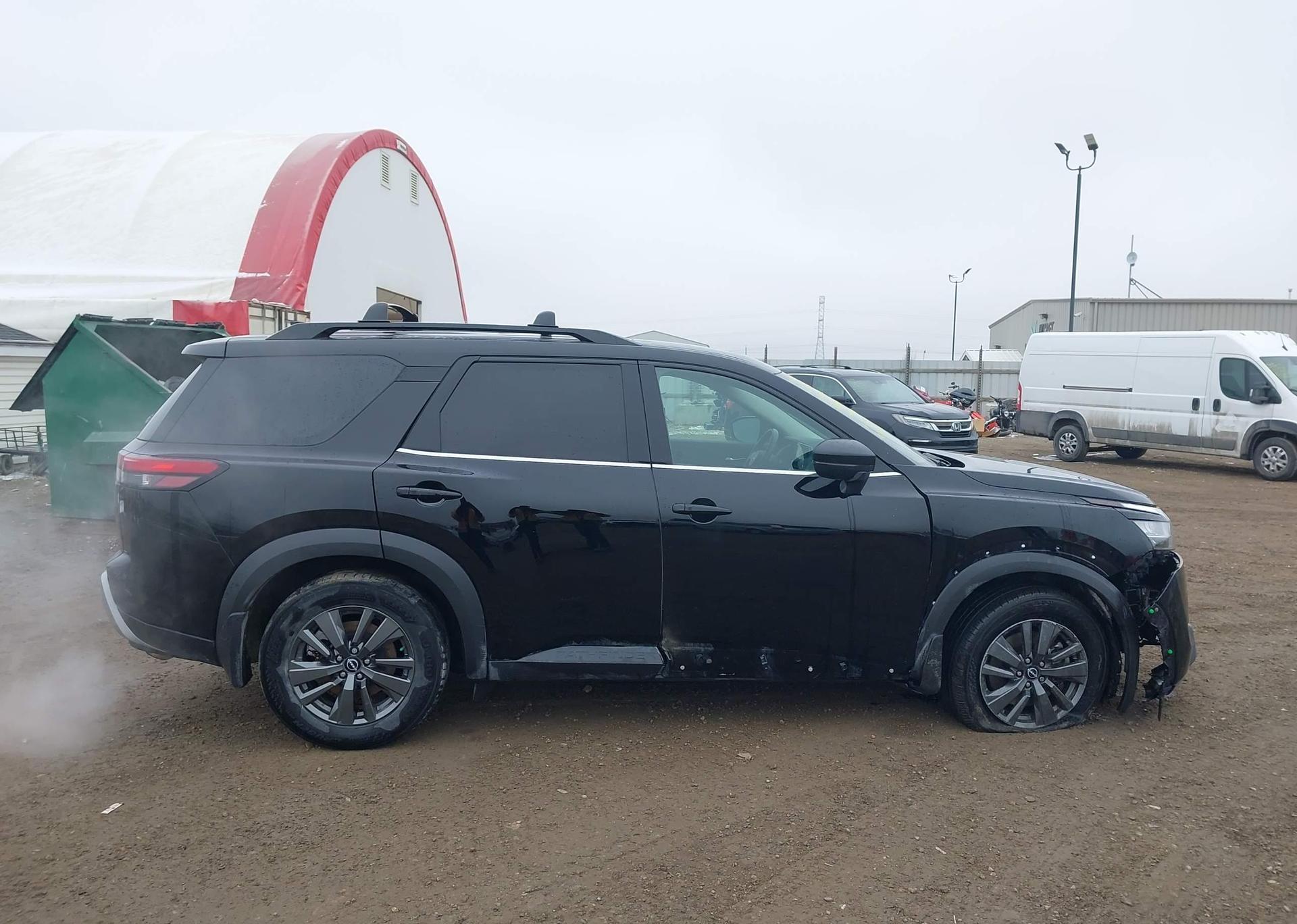 2022 NISSAN PATHFINDER SV