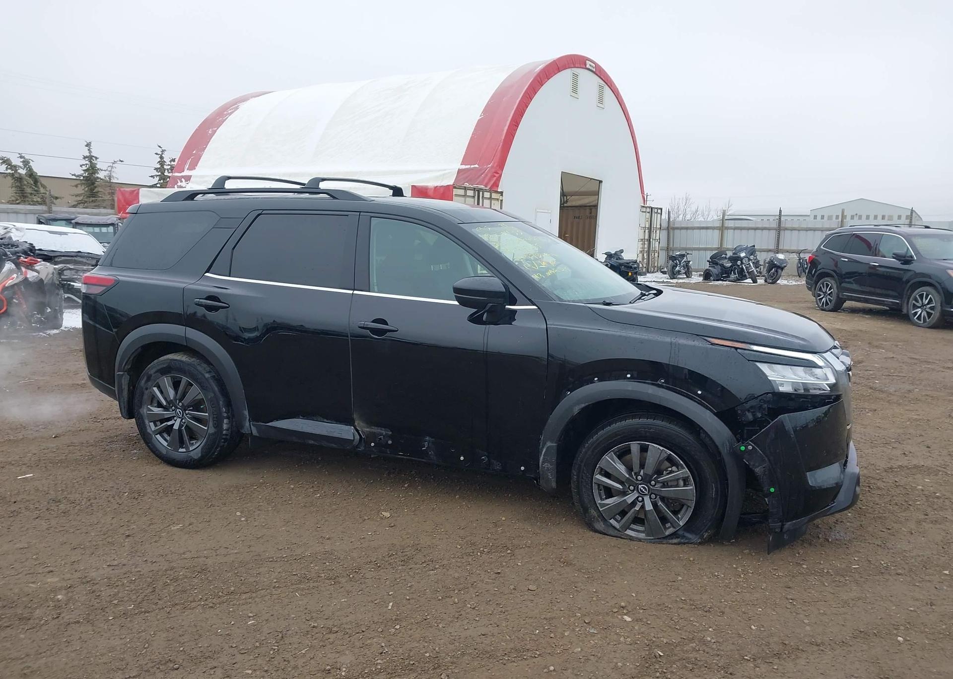 2022 NISSAN PATHFINDER SV