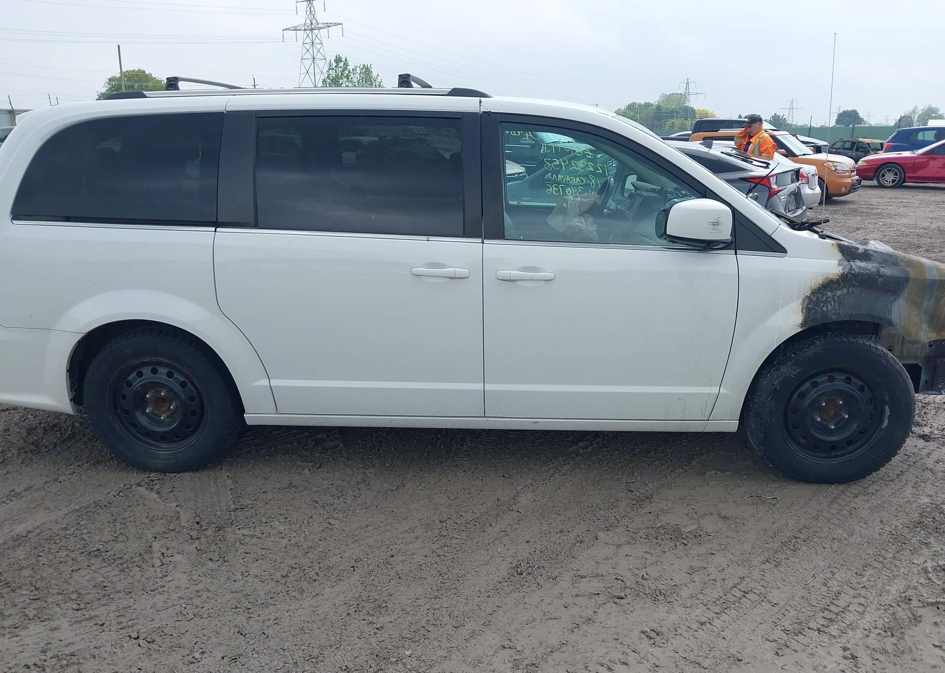 2018 DODGE GRAND CARAVAN CREW