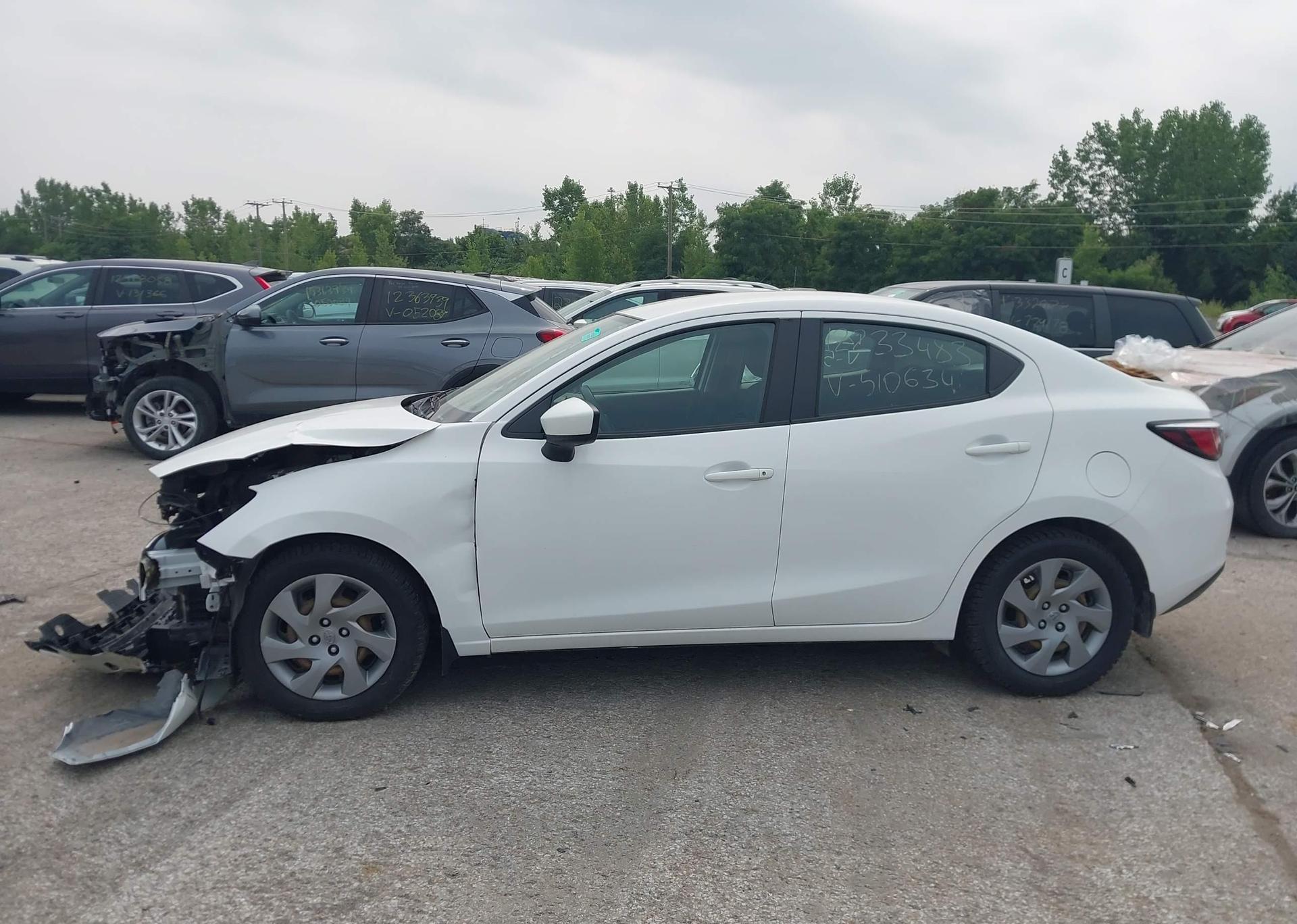 2019 TOYOTA YARIS