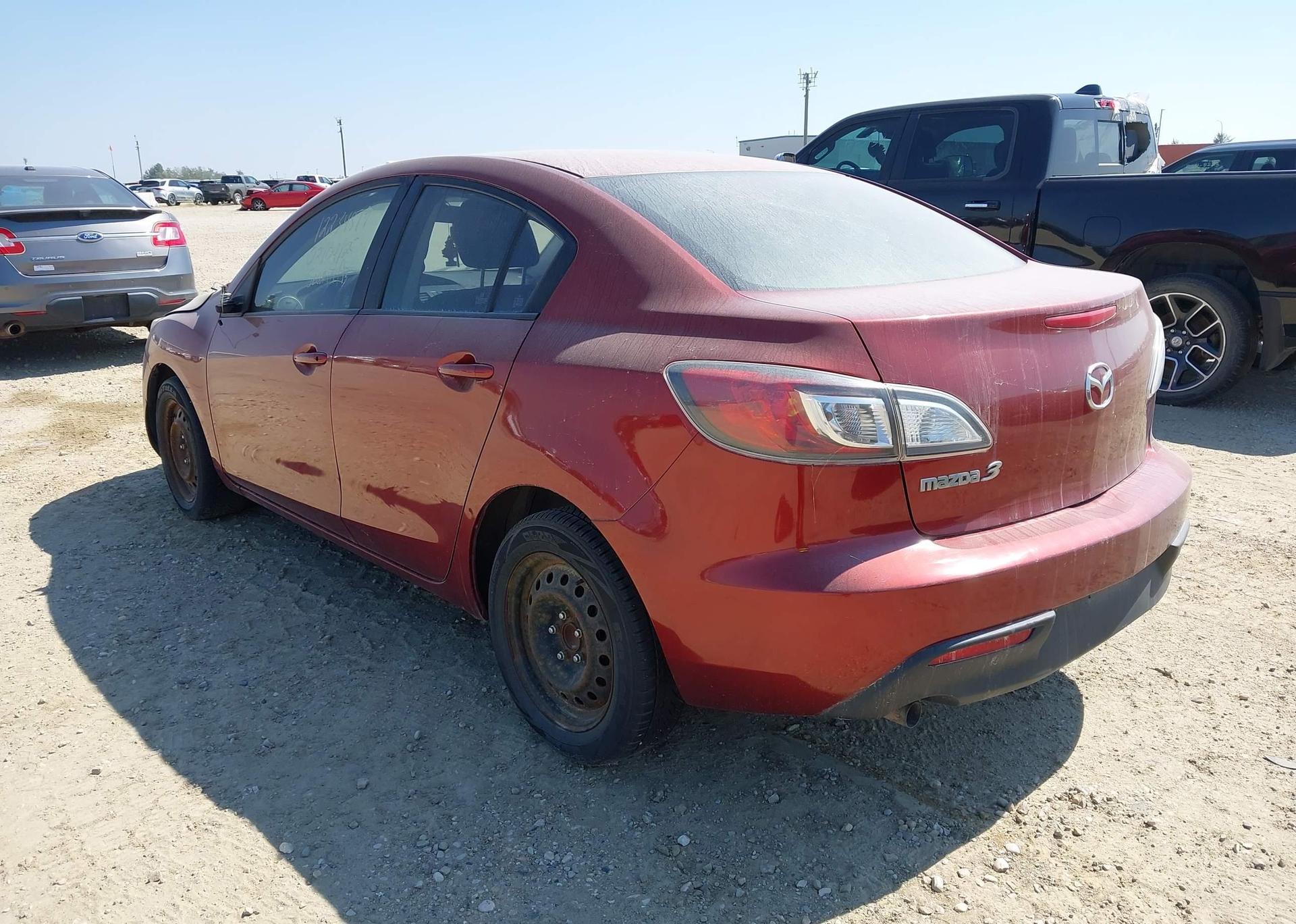 2011 MAZDA 3 I
